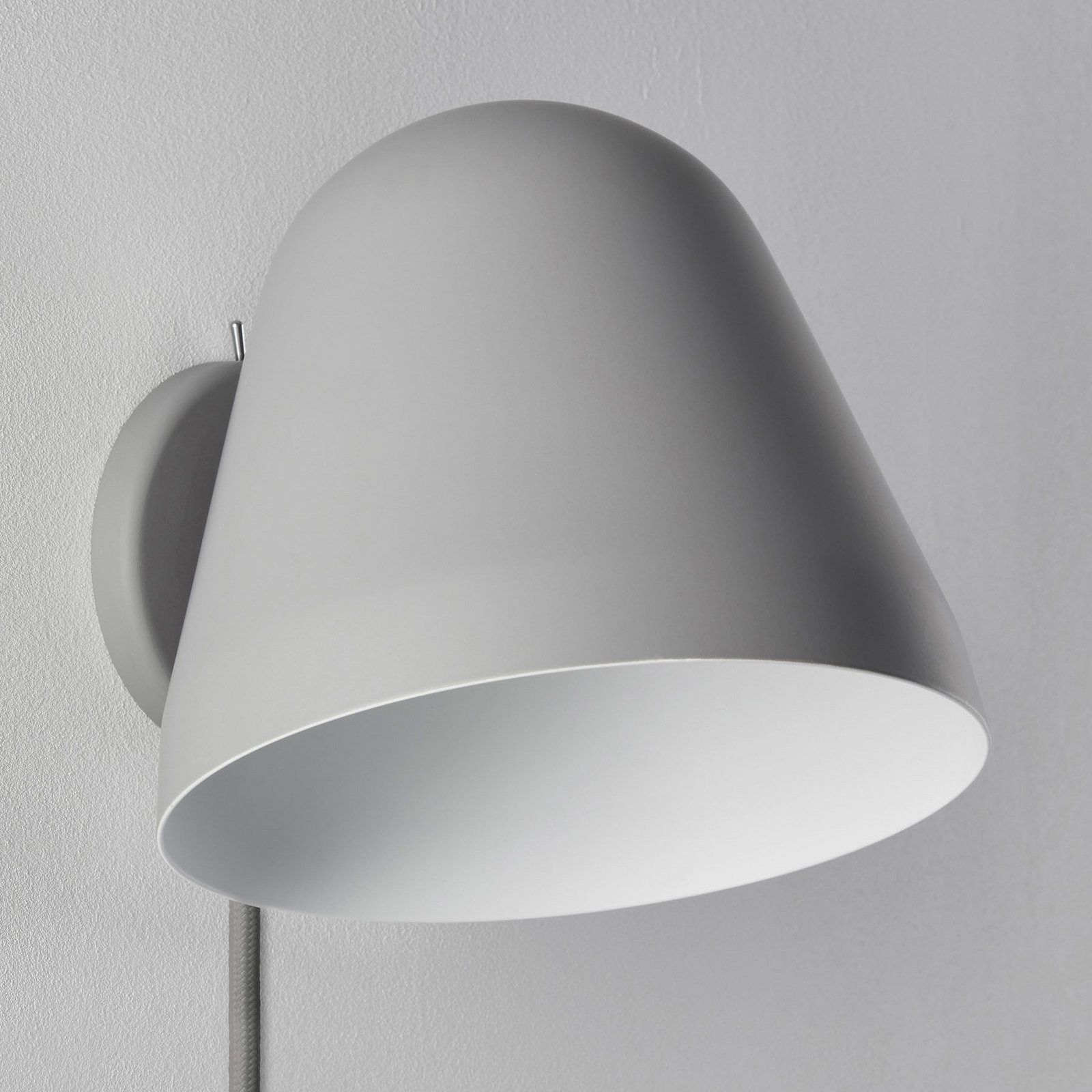 Nyta Tilt Wall Short wall light with plug