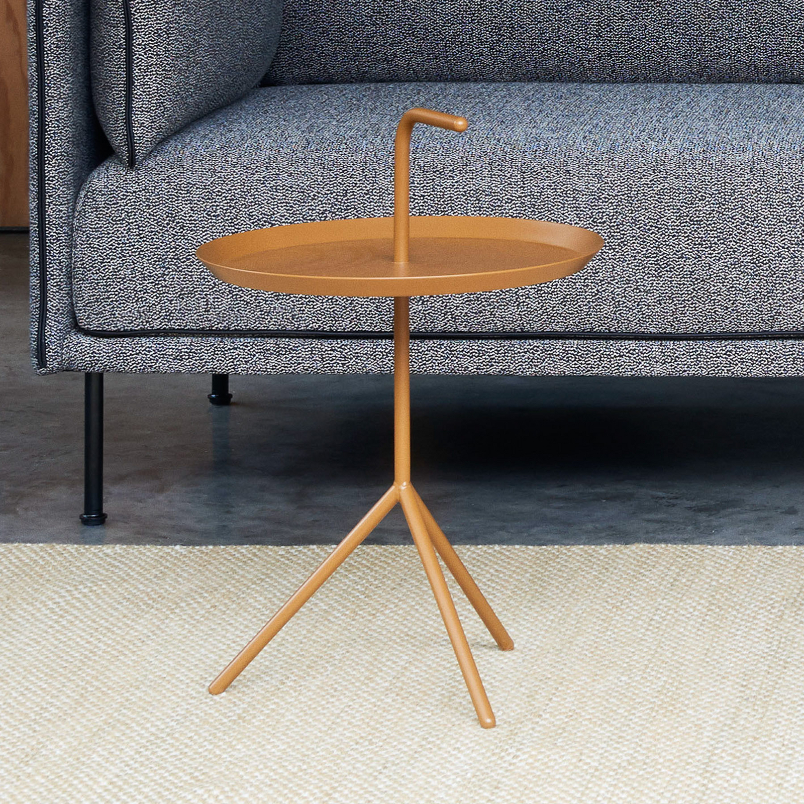 DLM sidobord, ljusbrunt, höjd 56 cm, stål - HAY DLM sidobord, ljusbrunt, höjd 56 cm, stål - HAY