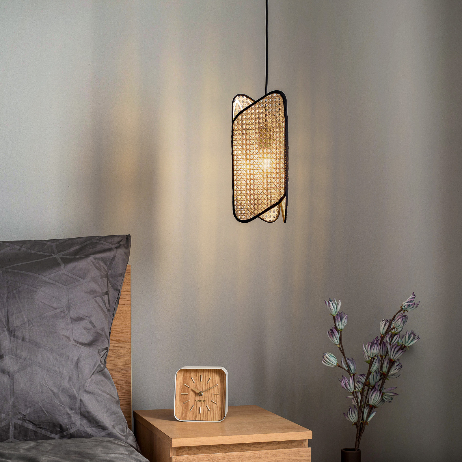 Lucande Bassiola hanging light made of bamboo, 1-bulb