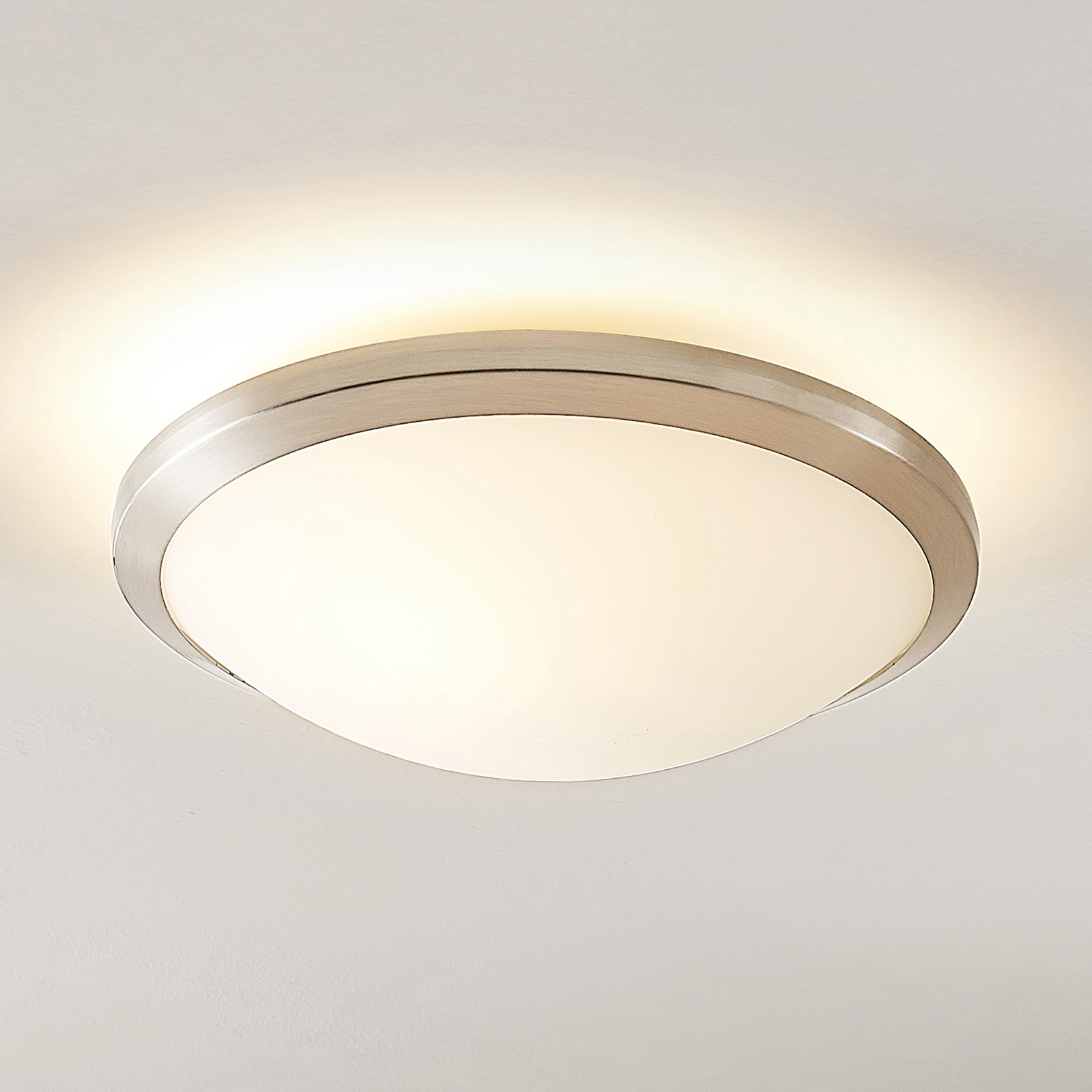 Lindby Ummi taklampa, nickel satin