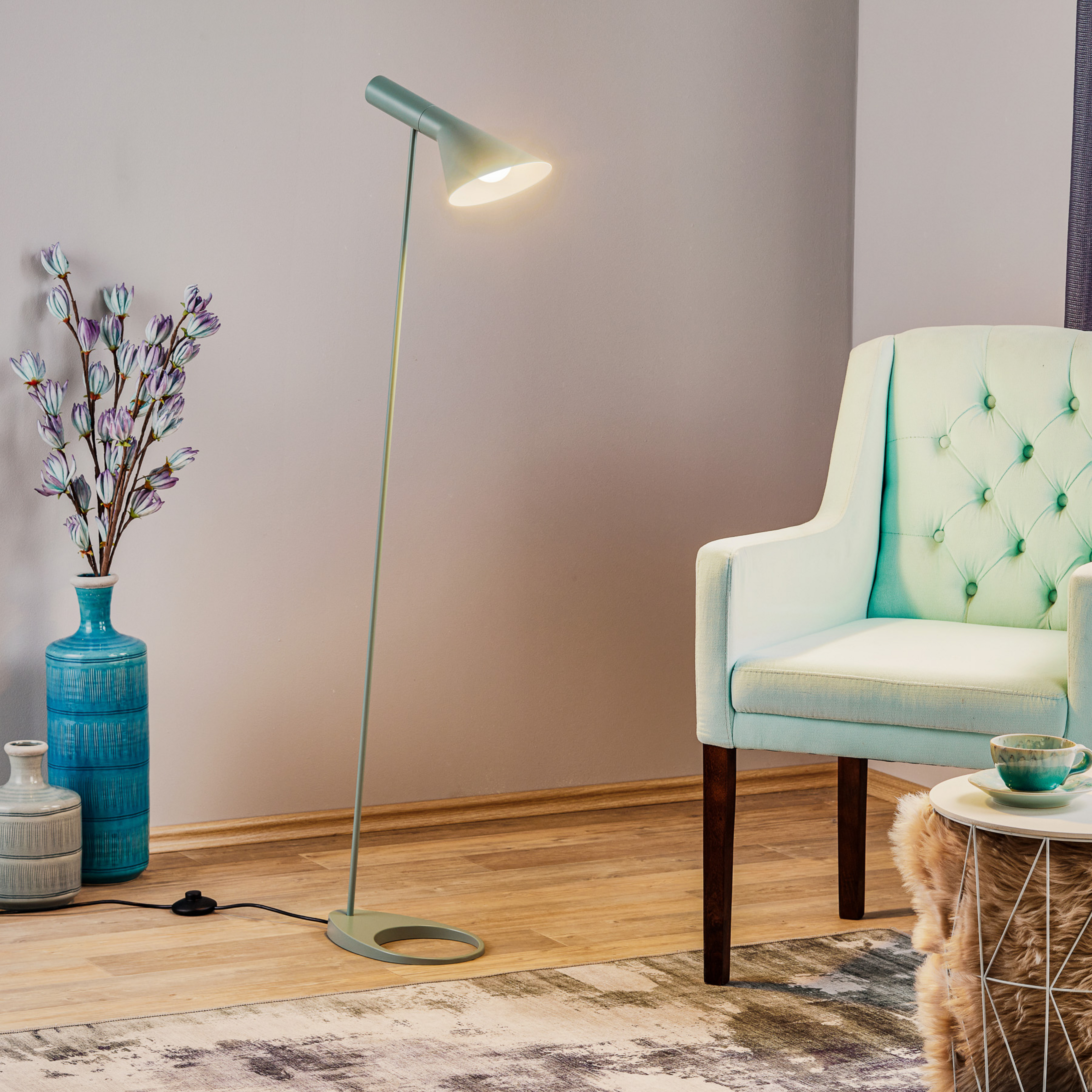 Lampe sur pied AJ Hell Petroleum - Louis Poulsen