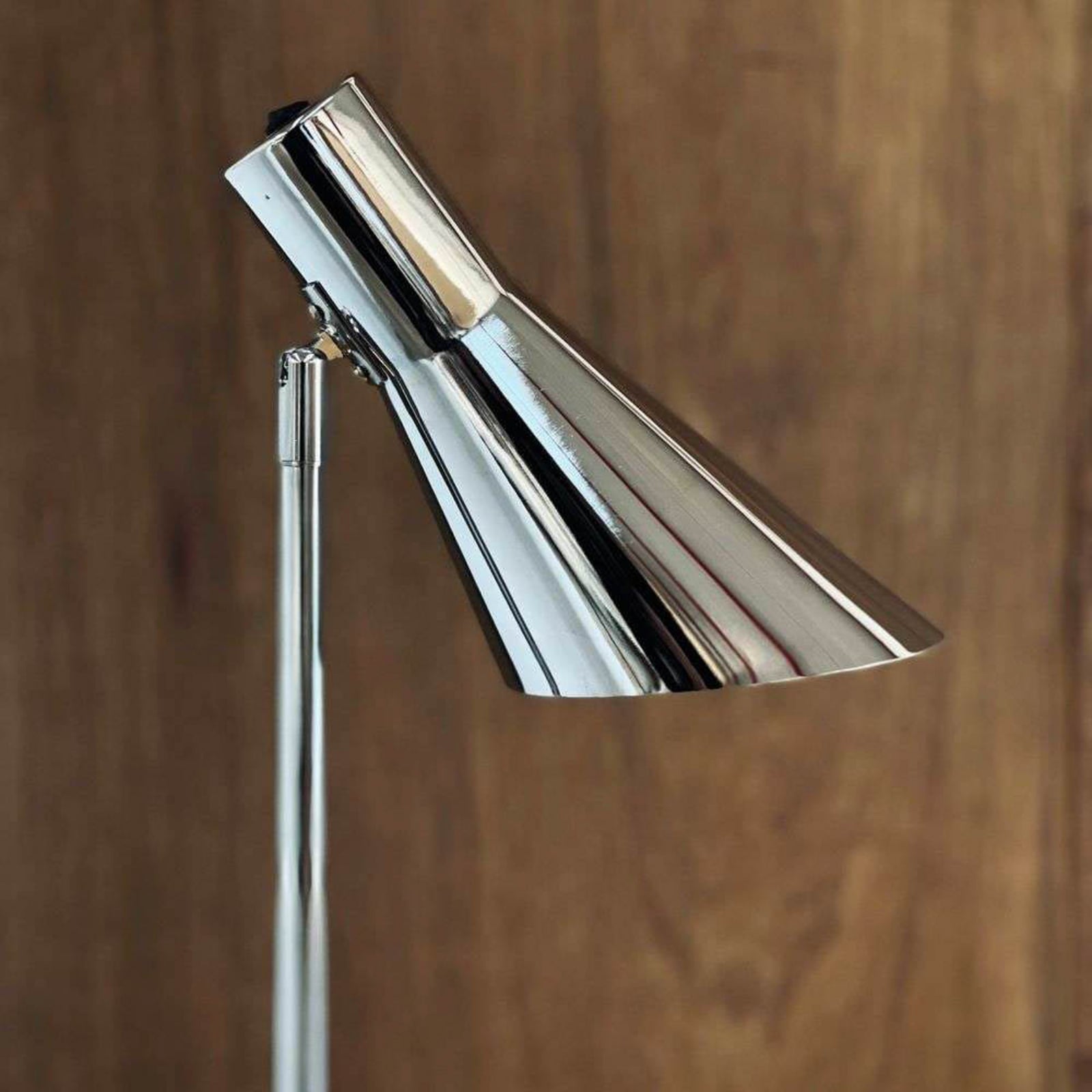 Dyberg Larsen Φωτιστικό δαπέδου DL12, χρώμιο, ύψος 139 cm, μέταλλο