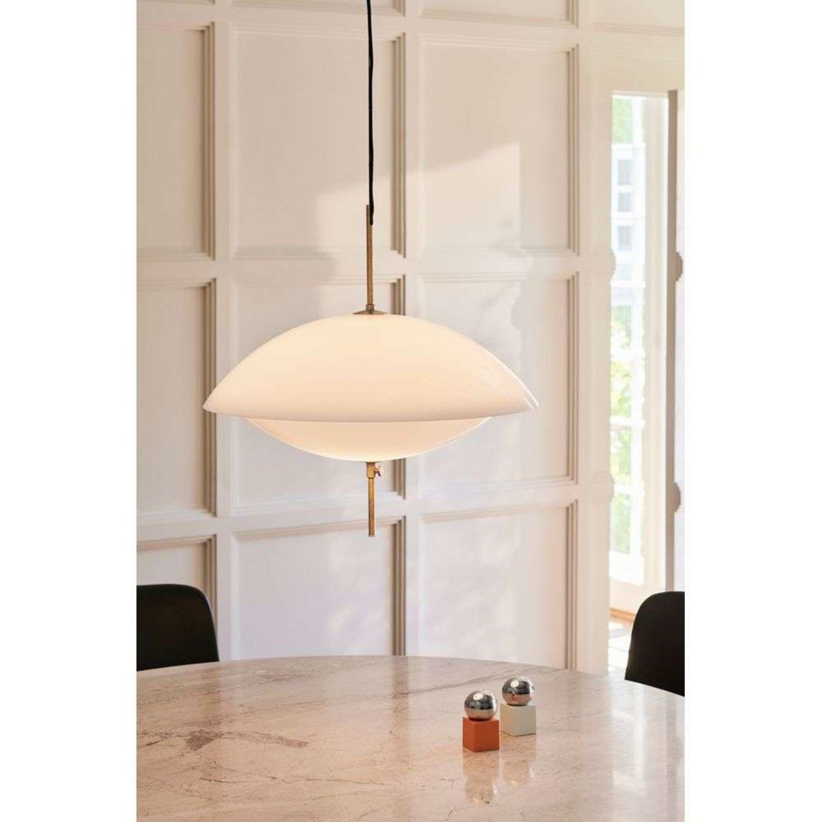 Clam Lampada a Sospensione Ø550 Opal/Brass - Fritz Hansen