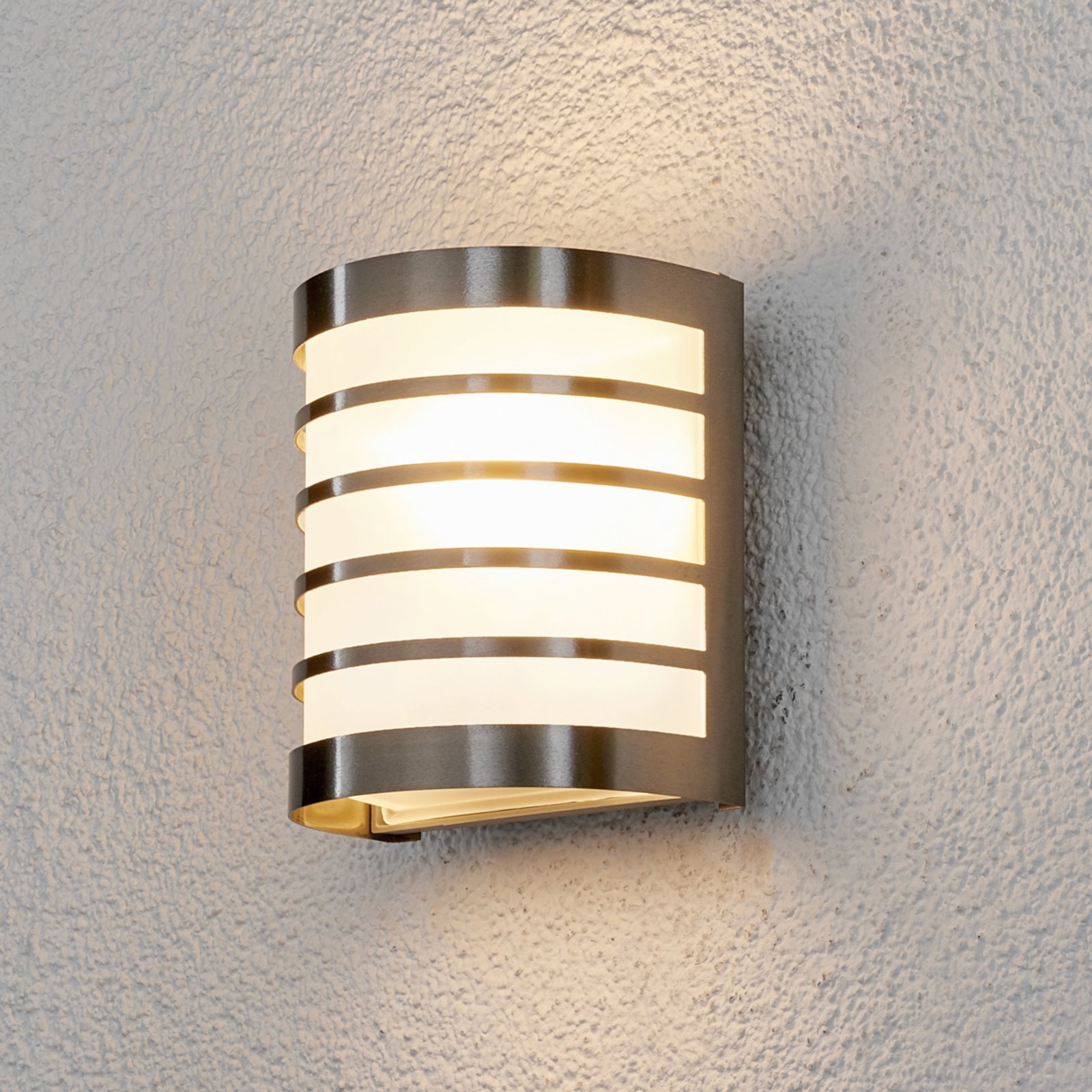 Lindby Calin stainless steel outdoor wall light, stainless steel, glass, E27, 60 W, energy efficiency: A++, W: 10.5 cm, H: 15.5 cm