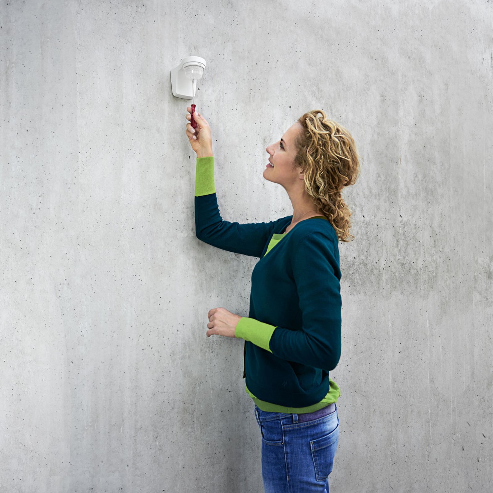 Theben theLuxa S180 PIR motion sensor