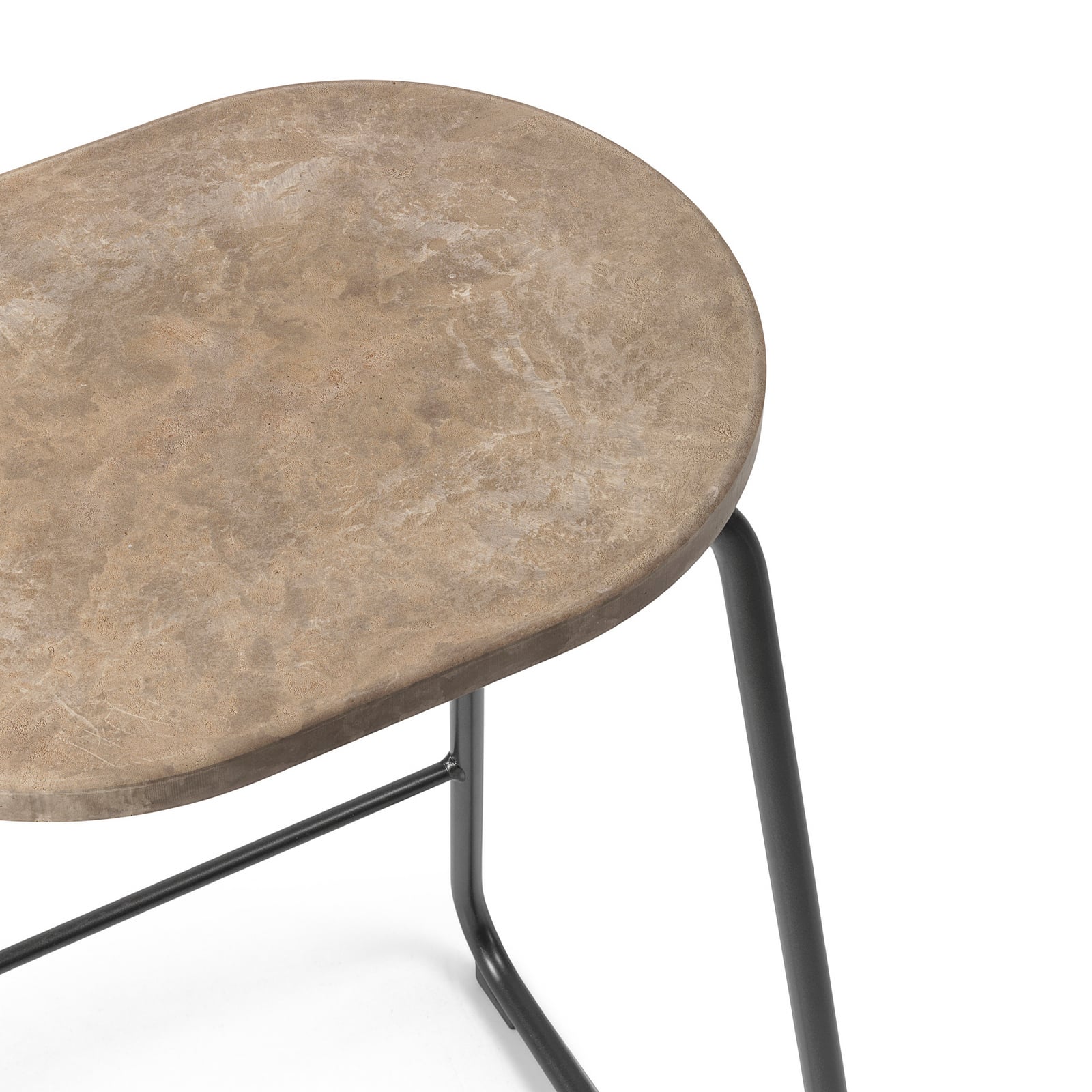 Chaise Earth, beige, acier, hauteur 74 cm - Mater Chaise Earth, beige, acier, hauteur 74 cm - Mater