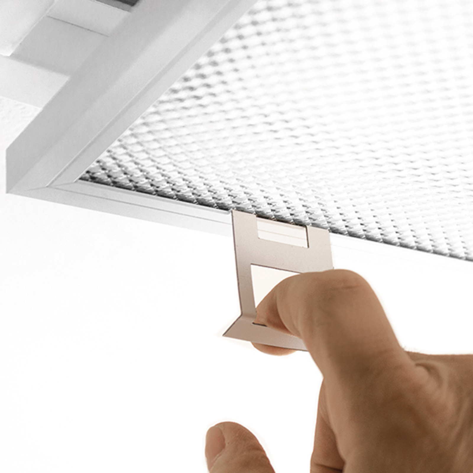 Protection-PRAMP 660 office ceiling light