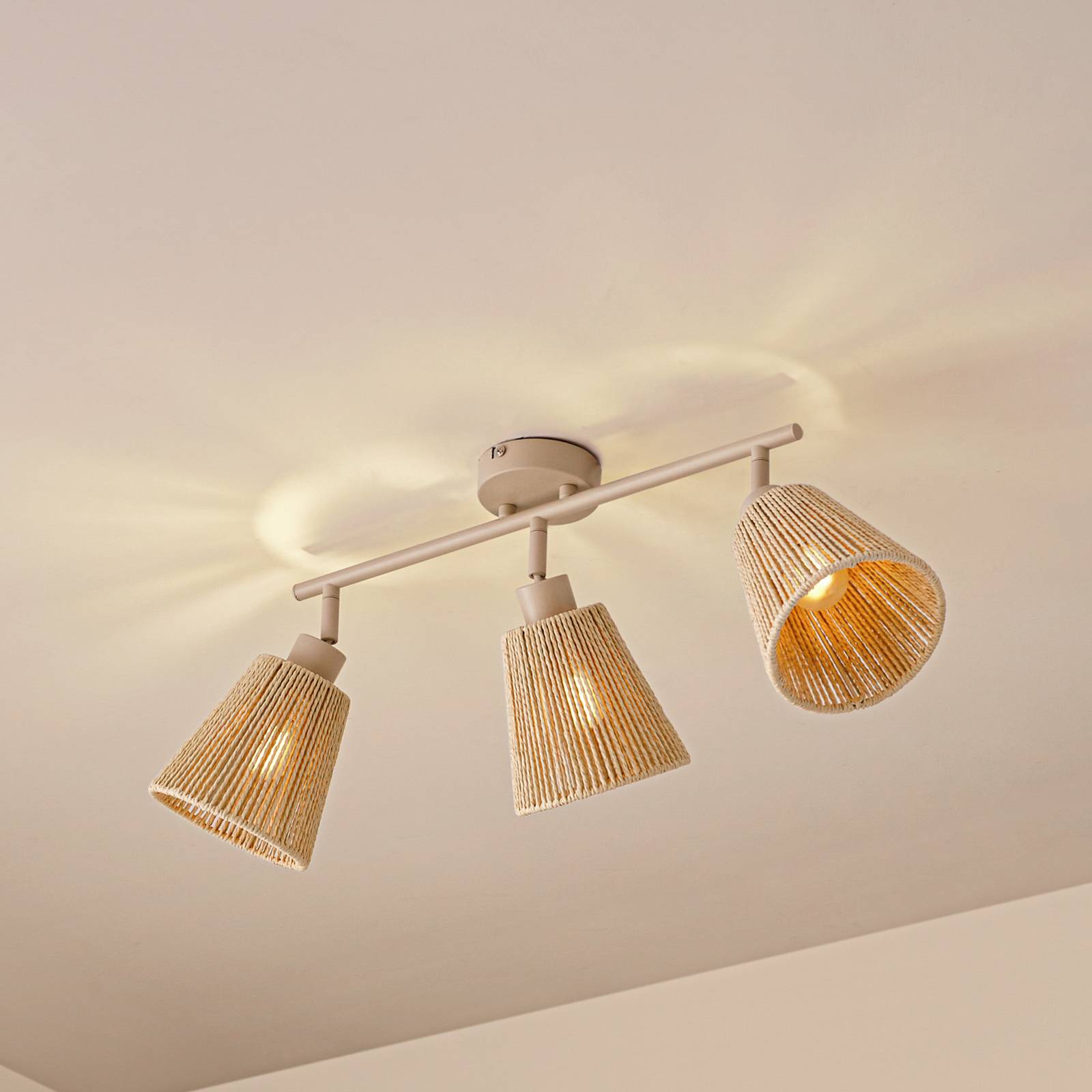 Lindby Deckenstrahler Anuva, 72 cm, beige, Papier, 3-flammig günstig online kaufen