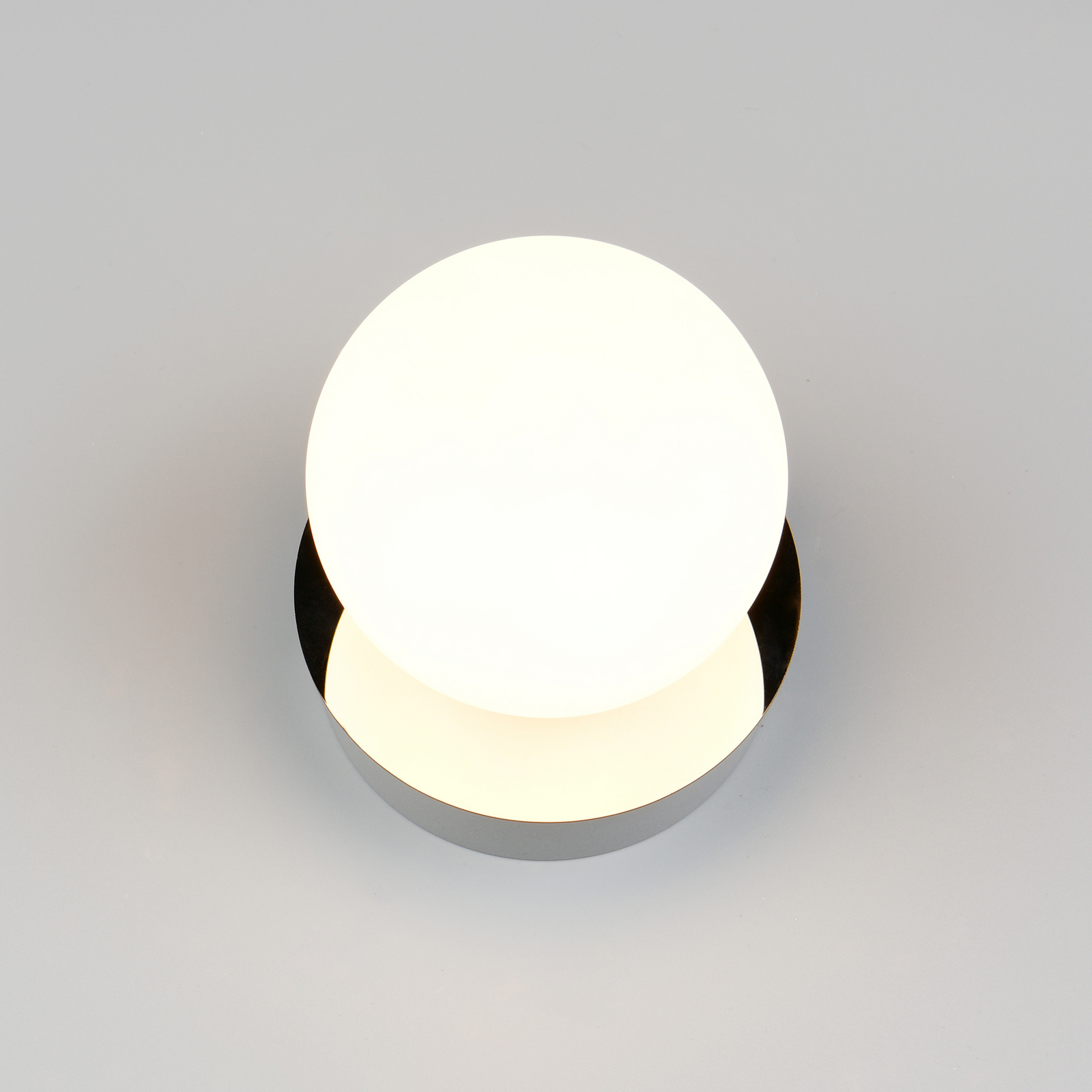 Sienas lampa „Alfio“, Ø 11 cm, hroma krāsā, metāls/stikls, IP44 Sienas lampa „Alfio“, Ø 11 cm, hroma krāsā, metāls/stikls, IP44