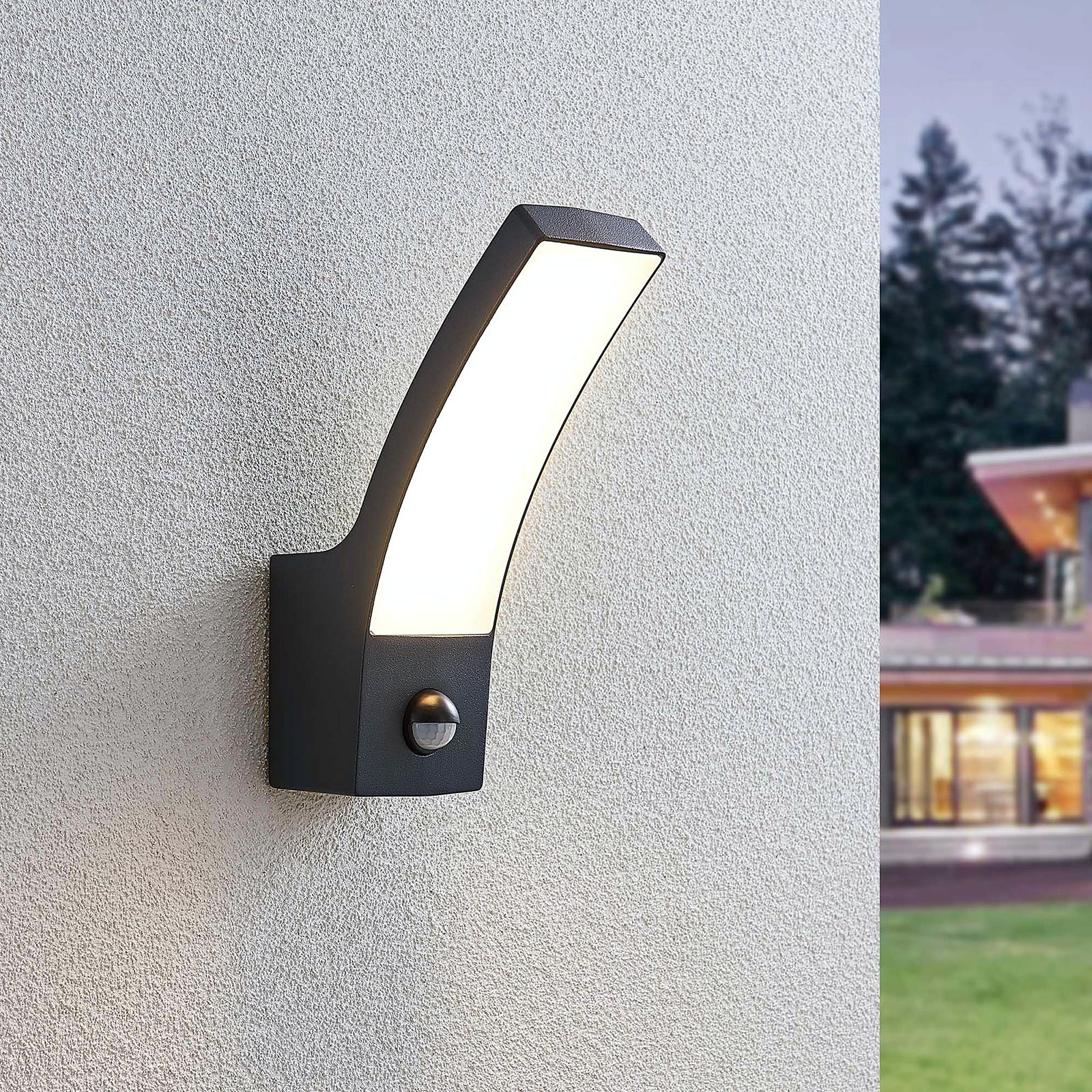 Ilvita LED Buiten Wandlamp w/Sensor Anthracite - Lindby