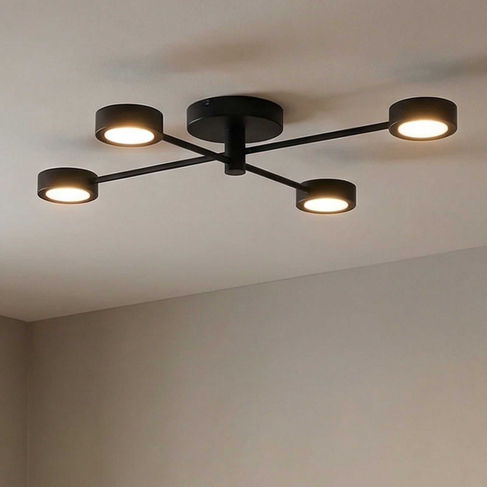 LED-taklampe Clyde Flex, 4-lys, 2 stivere, svart