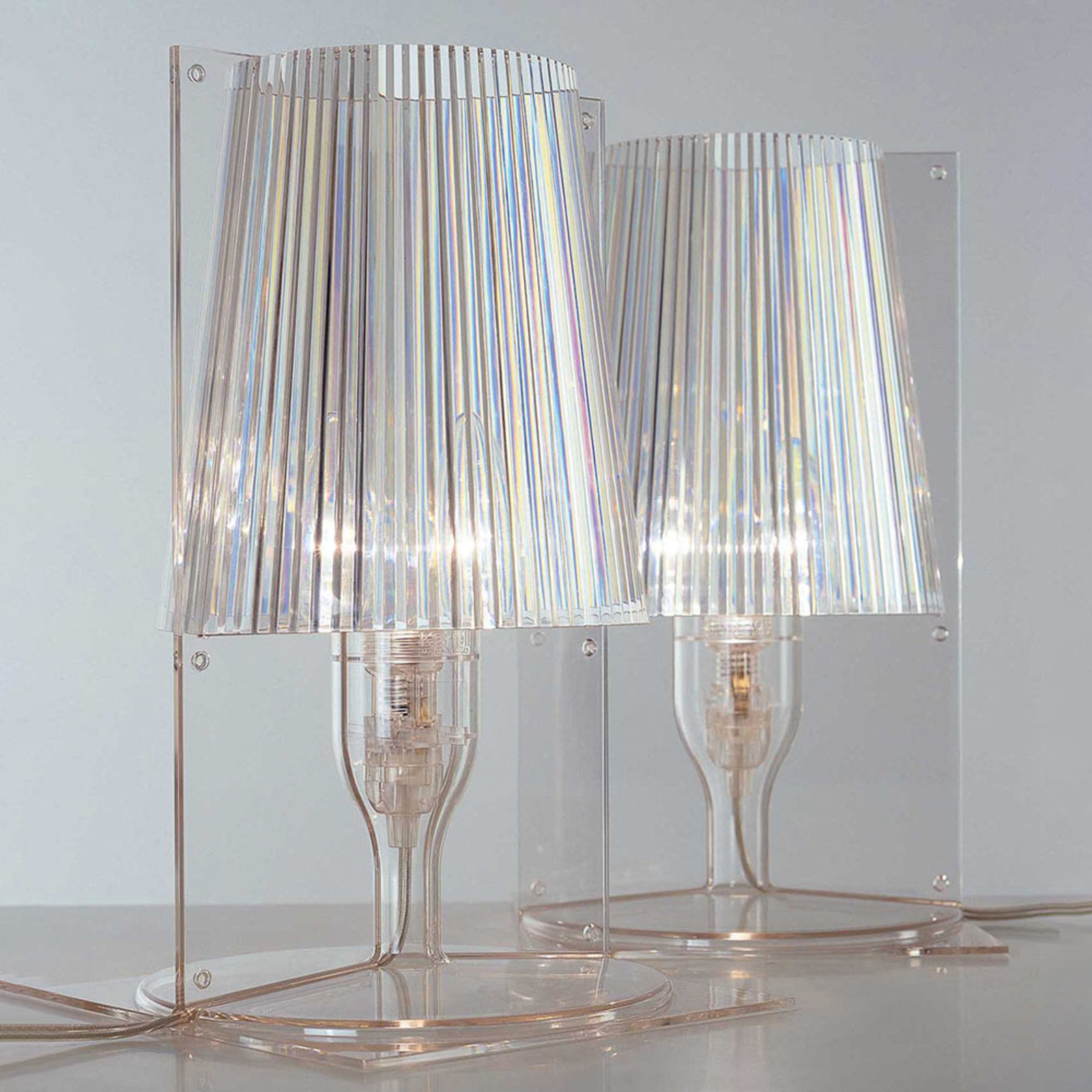 Kartell Take lámpara mesa de diseño, transparente