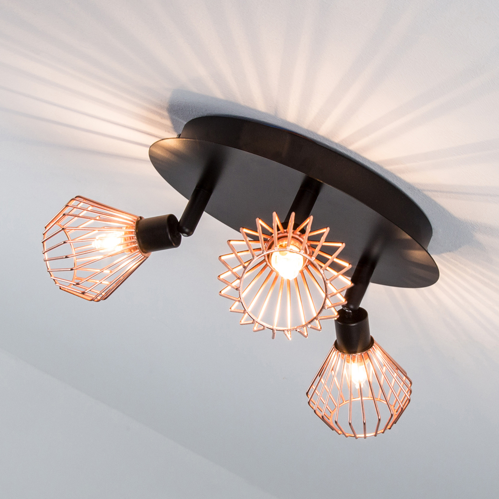 Tiltalende designet væglampe Dalma, 3 lyskilder