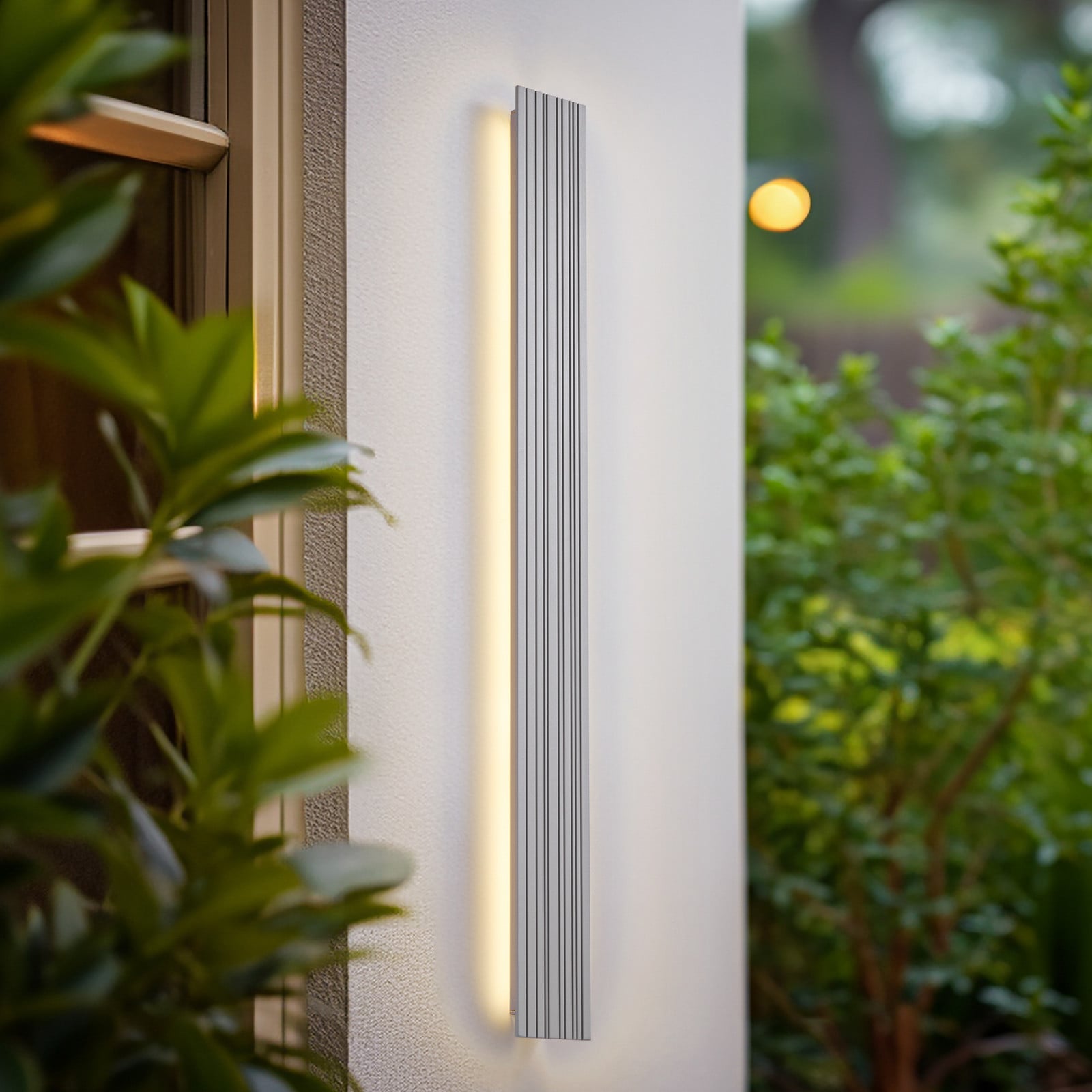 Melira LED-utomhusvägglampa, ljusgrå, längd 100 cm – Lucande - Terrass - Modern - Aluminium - Med en ljuskälla | Produkter - Utomhusbelysning | Lampspecialisterna