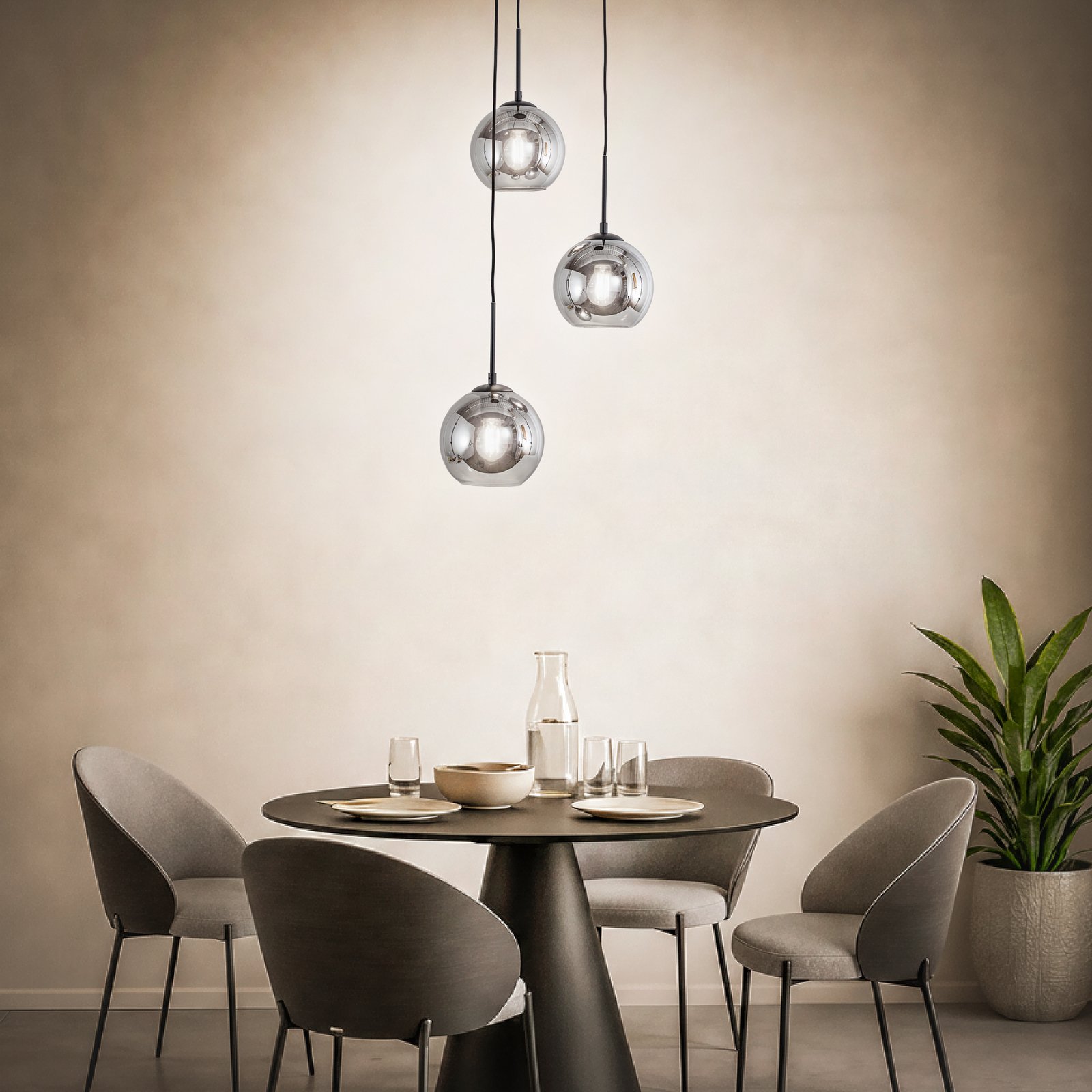 Závěsná lampa Lindby Jurian, 32 cm, 3 světla, černá/kouřová, sklo