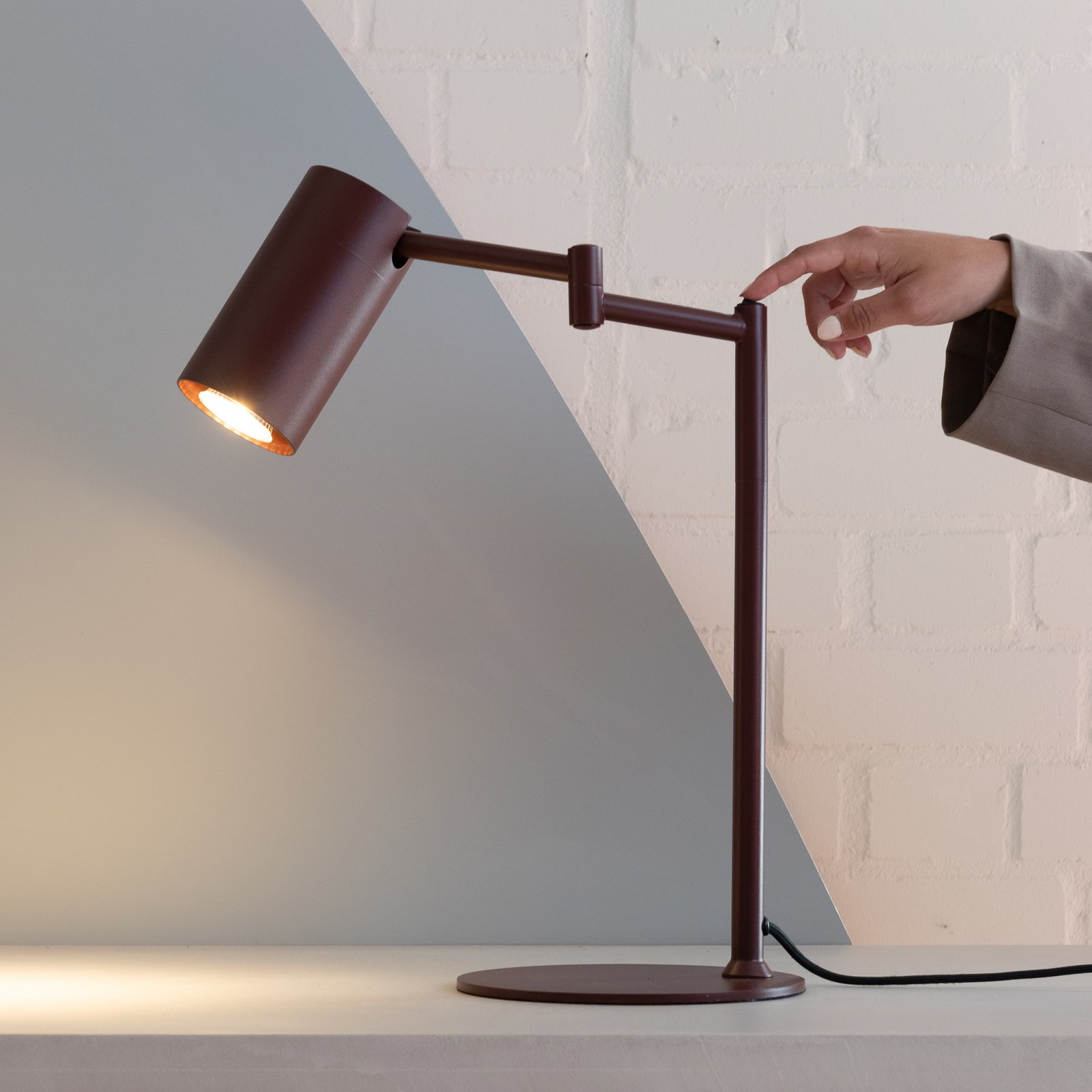 IT'S ABOUT ROMI Tischlampe Bilbao, dunkelrot, Höhe 48 cm