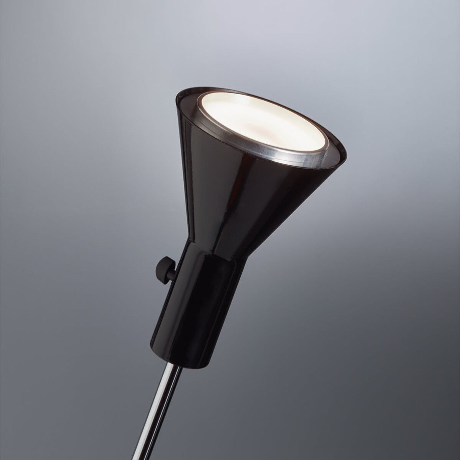 TECNOLUMEN Gru - stojací lampa LED, černá
