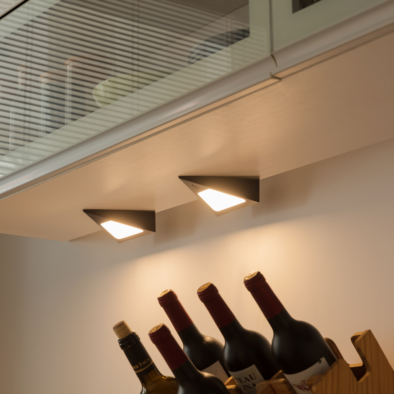 Prios Odia LED under-cabinet light, black, 2-bulb