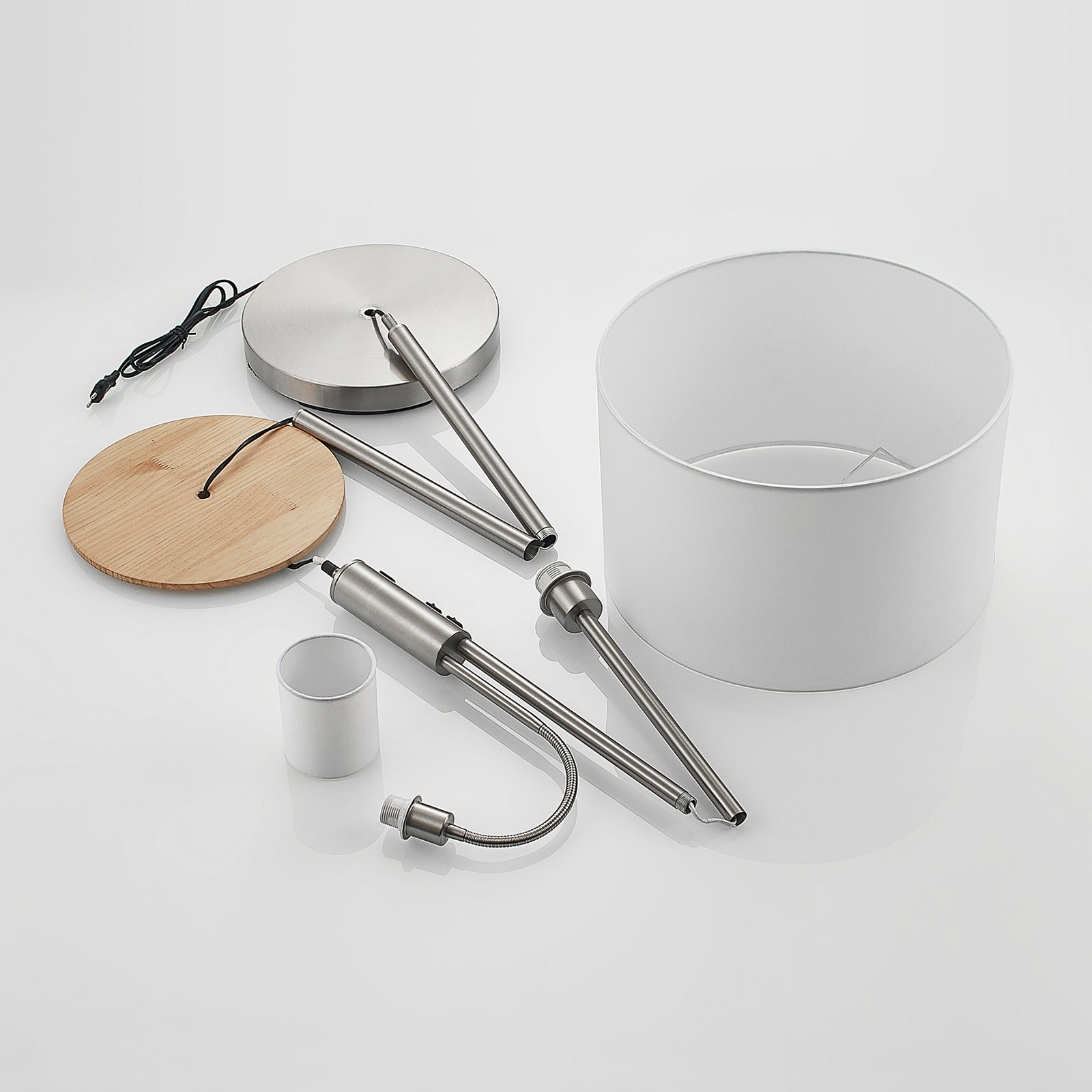 Aovan Gulvlampe w/USB Nickel - Lindby
