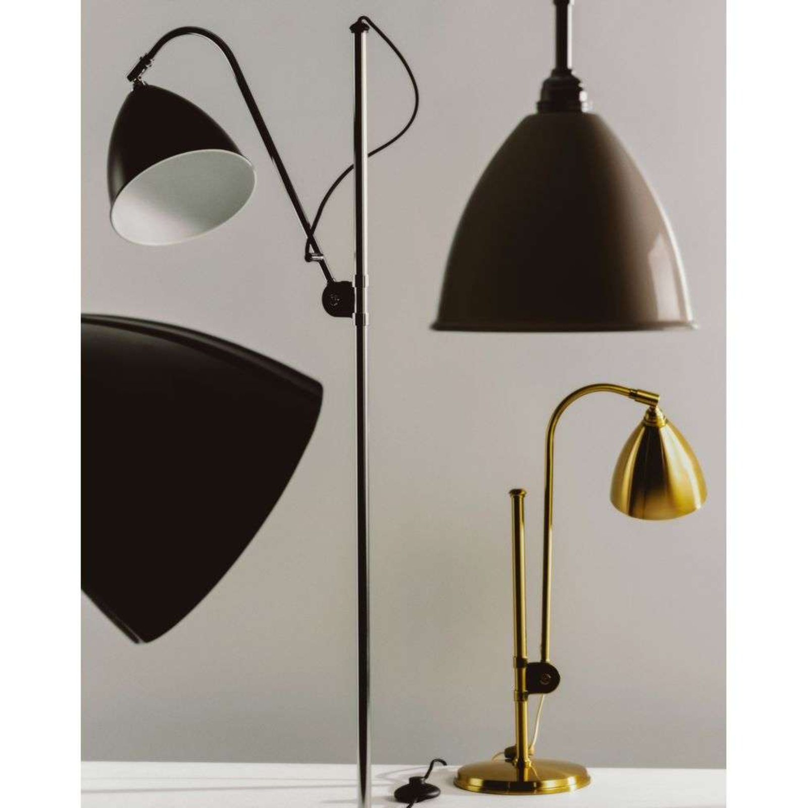 Bestlite BL1 Lampă de Masă Ø16 Black Brass/Porcelain - GUBI