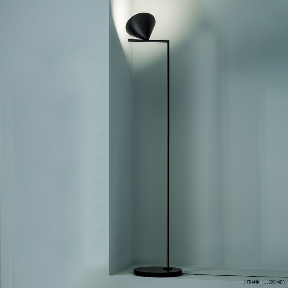 Flos Captain Flint Golvlampa, svart från Flos