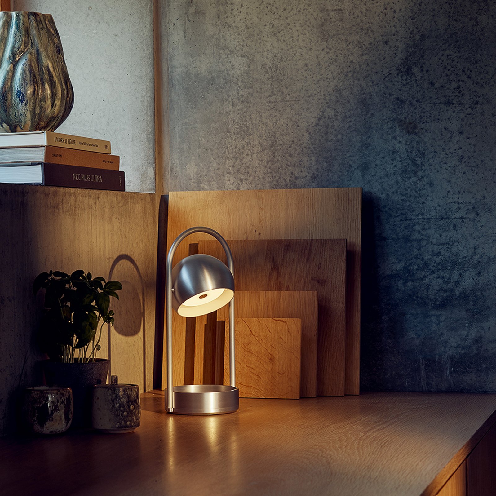 FRANDSEN LED-Akku-Tischlampe Ball Portable, alu gebürstet