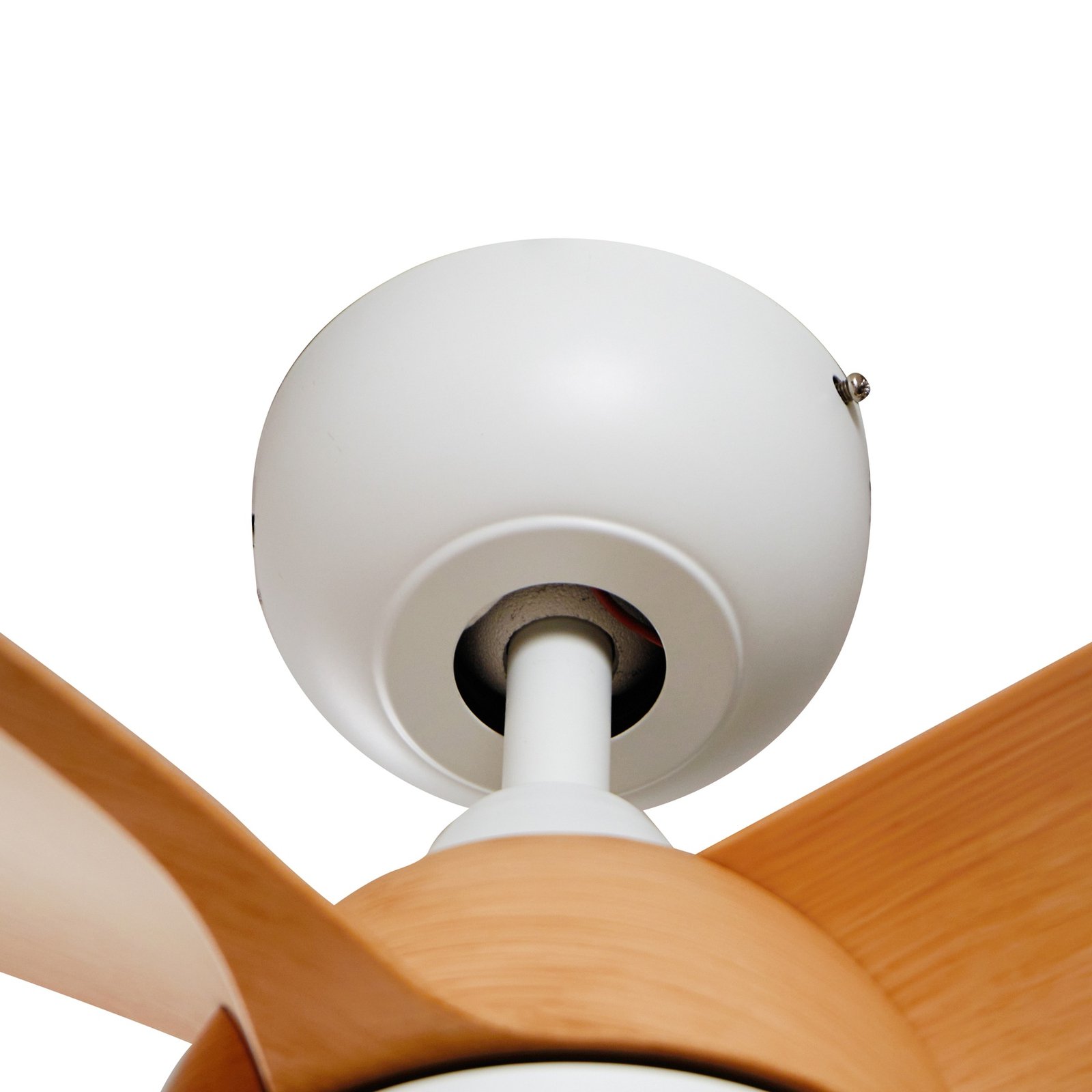 Lindby LED-loftventilator Enon, hvid/træfarvet, DC, støjsvag
