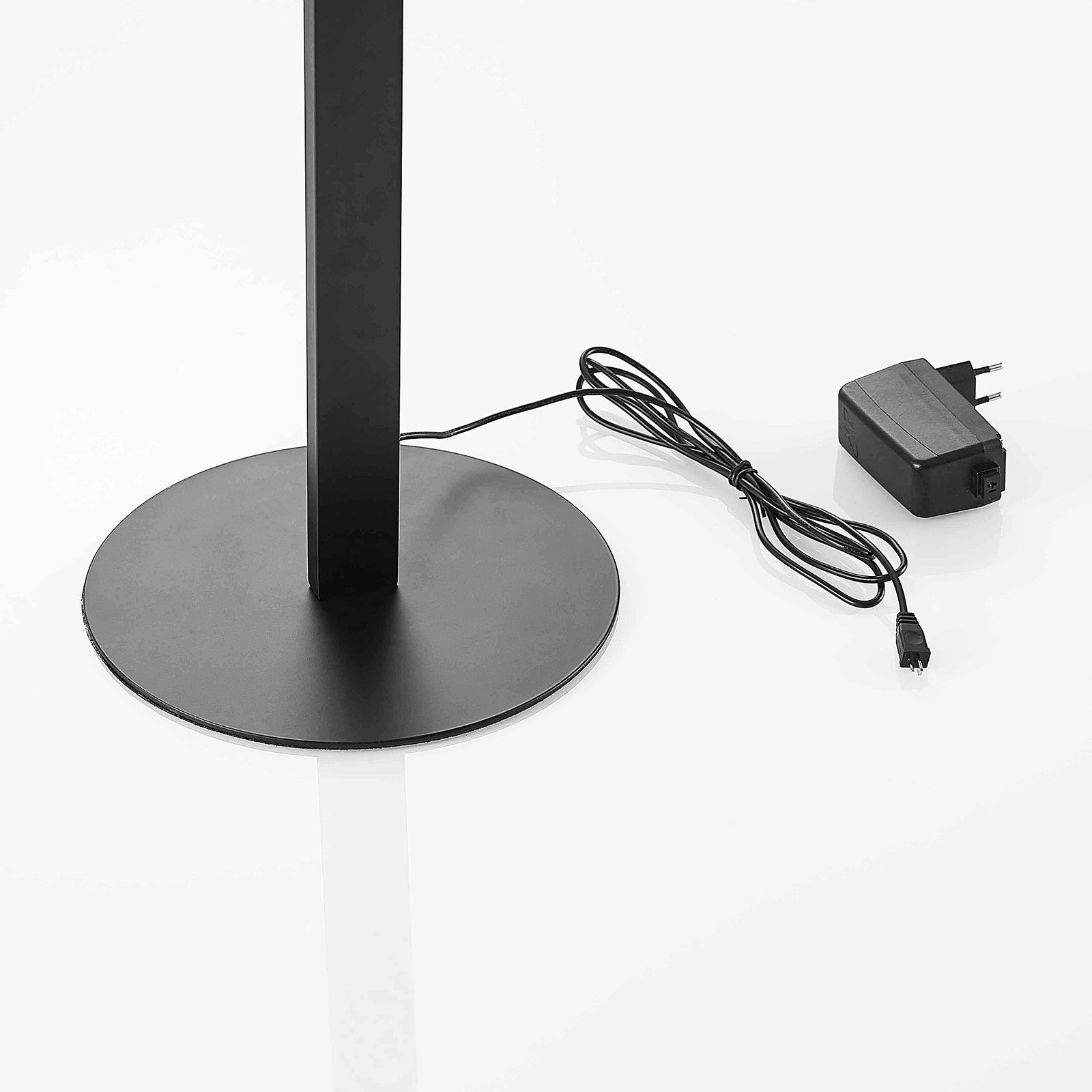 Lindby Welina lampa stojąca LED, skręcona, czarna