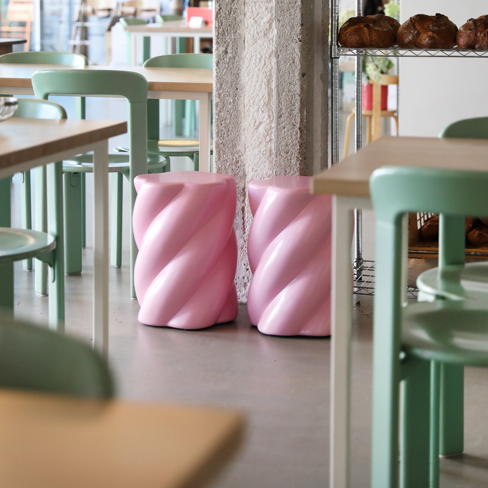 Tabouret Marshmallow, rose, hauteur 45 cm - &Klevering