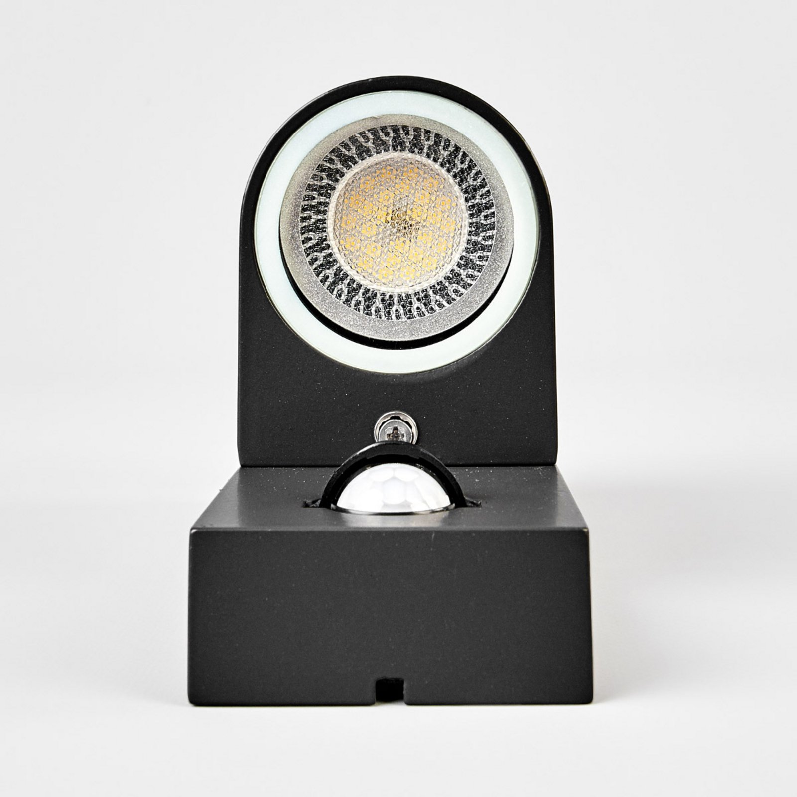 Palina Buiten Wandlamp w/Sensor Graphite - Lindby