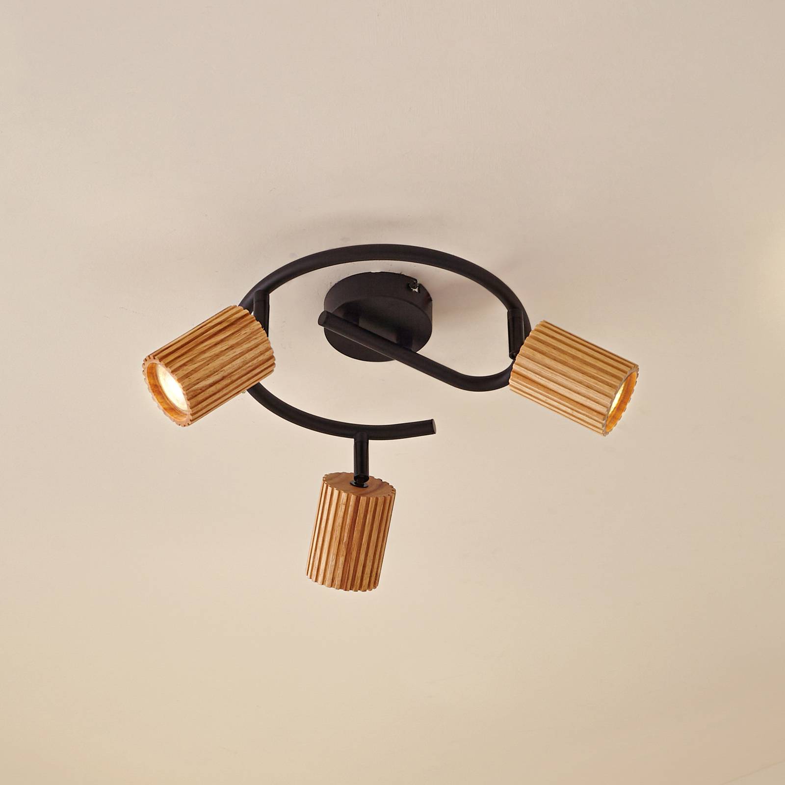 Lindby Deckenstrahler Stralino, 3-flammig, Ø31cm, Holz, GU10 günstig online kaufen