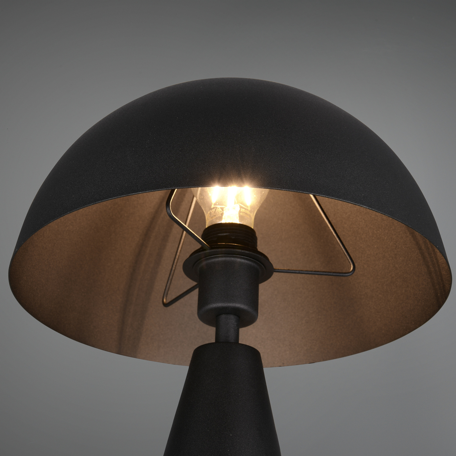 Alfie bordslampa, matt svart, metall, E27