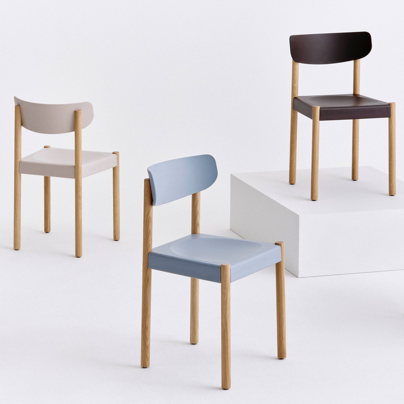 Chaise Pack 10, bleu/chêne, hauteur 78 cm, bois - HAY Chaise Pack 10, bleu/chêne, hauteur 78 cm, bois - HAY