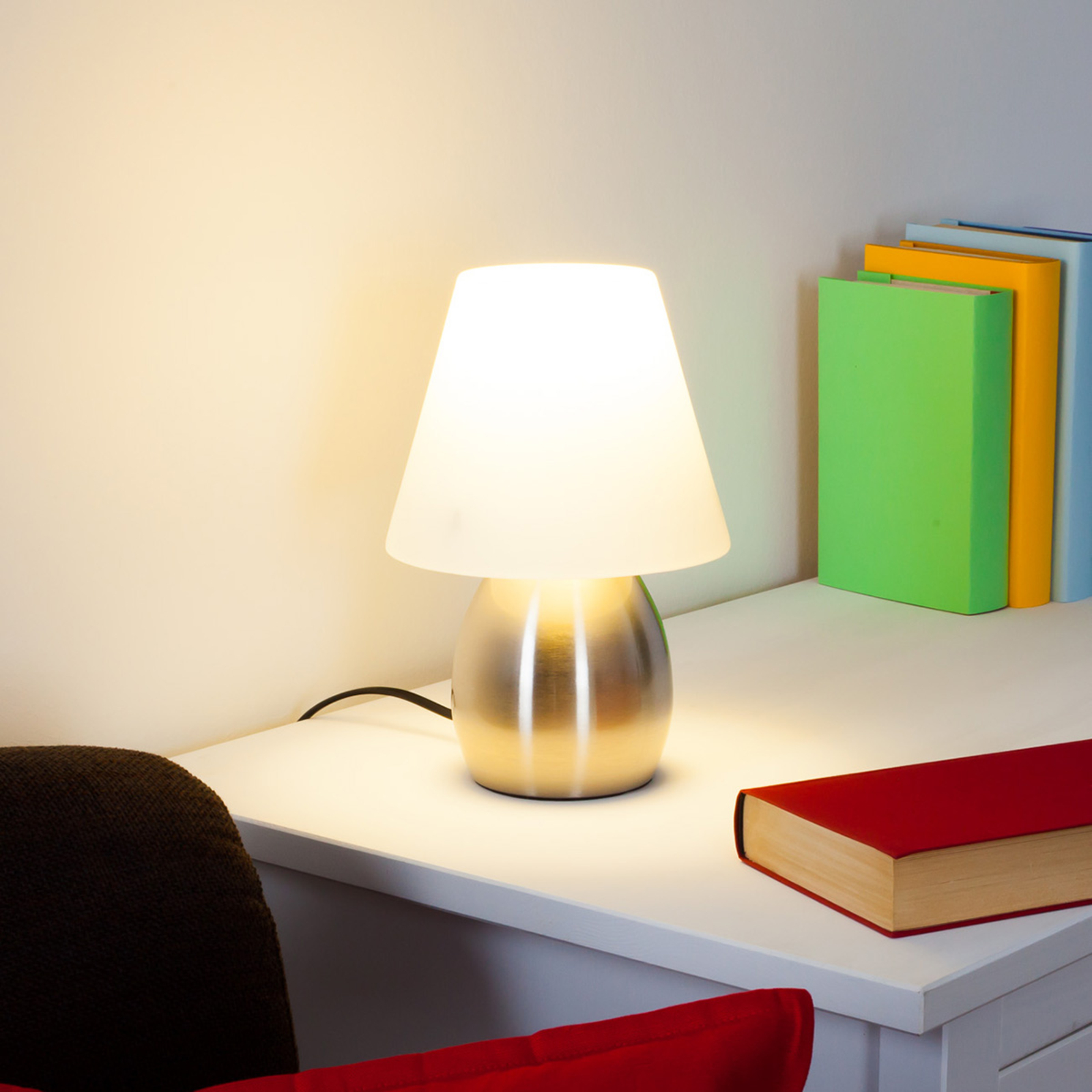 Dekoratívna stolová lampa Emilan, sklo, biela/niklová