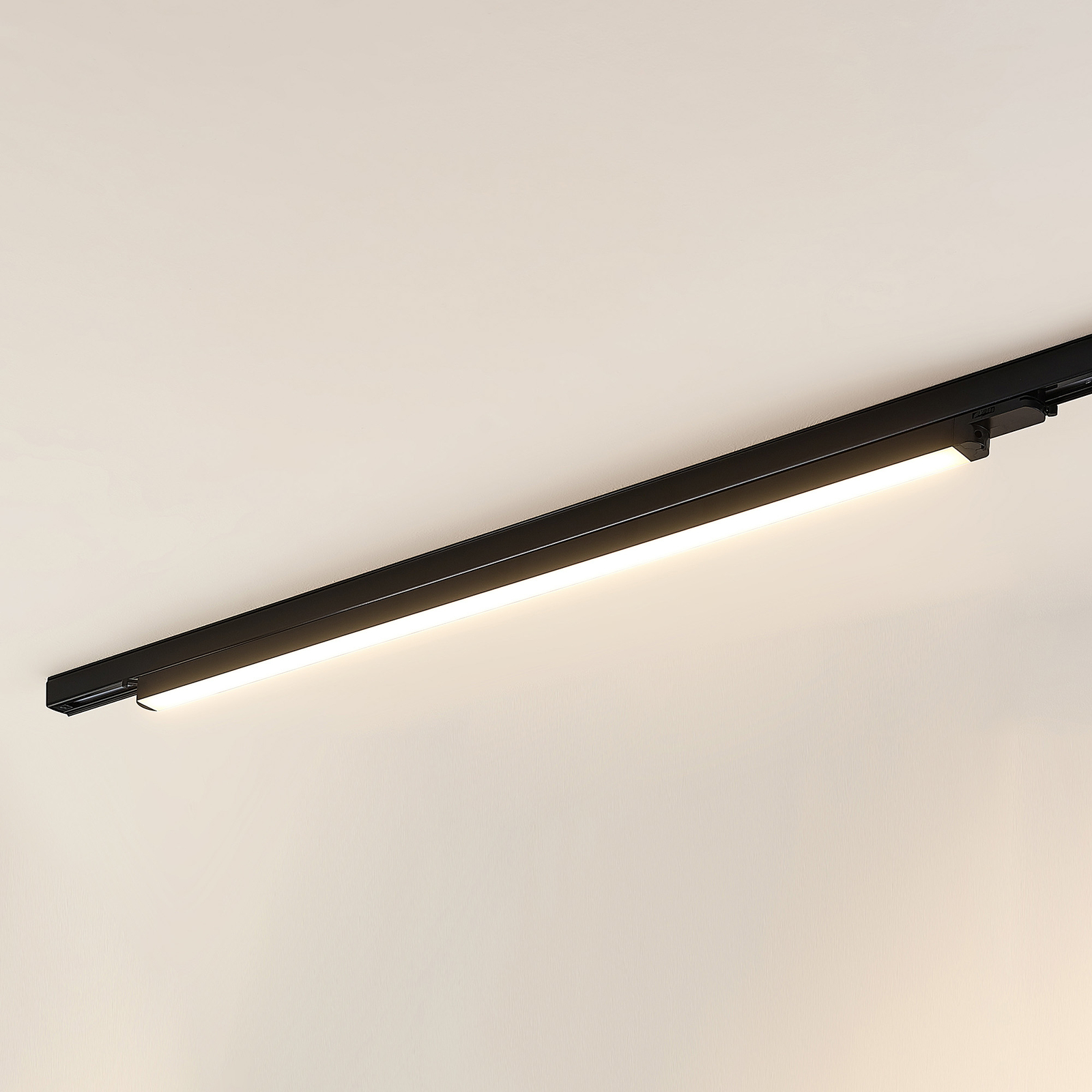 Arcchio Harlow LED-Schienenleuchte schwarz 109 cm