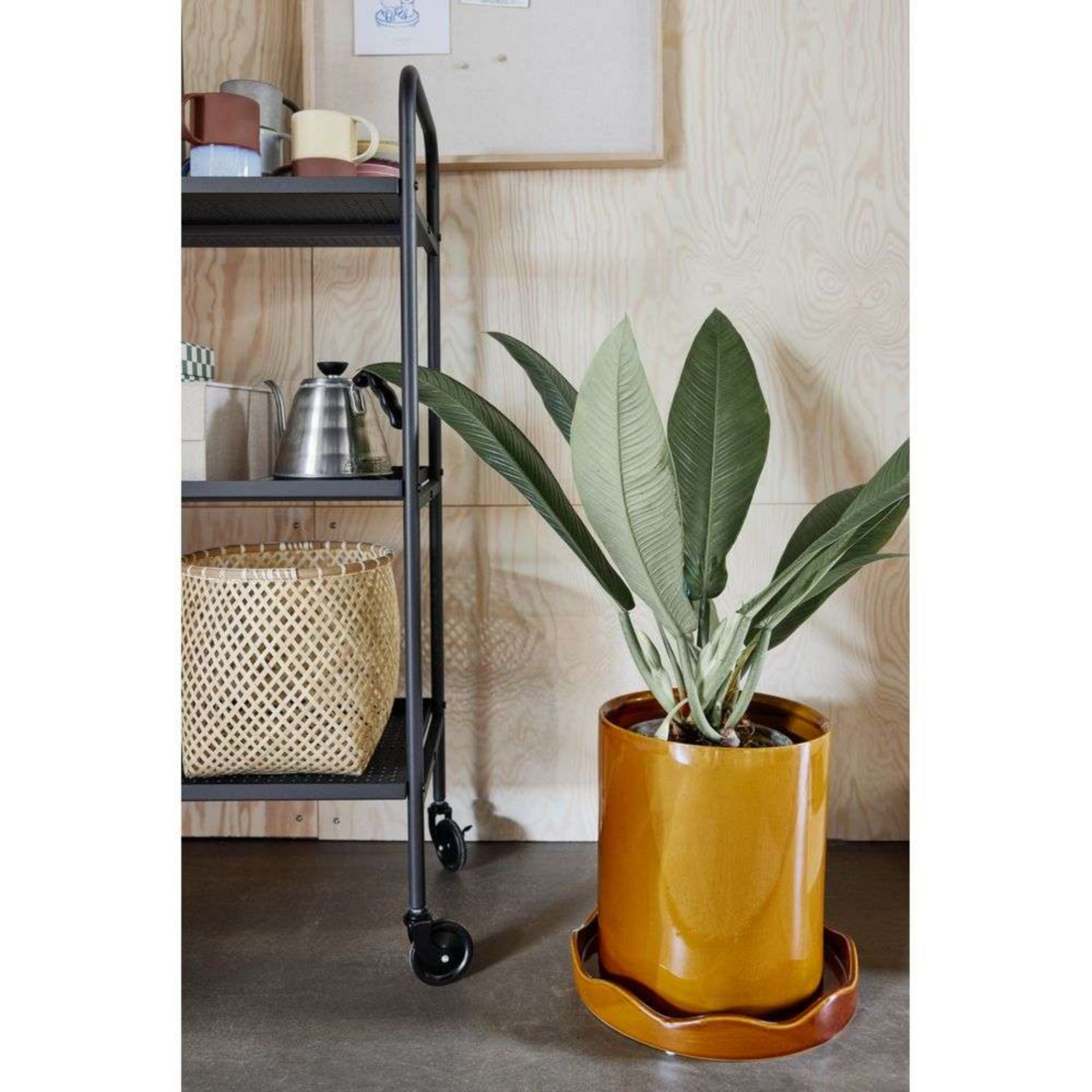 Nami Ghiveci Pentru Plante w/Farfurie Medium Chihlimbar - OYOY Living Design