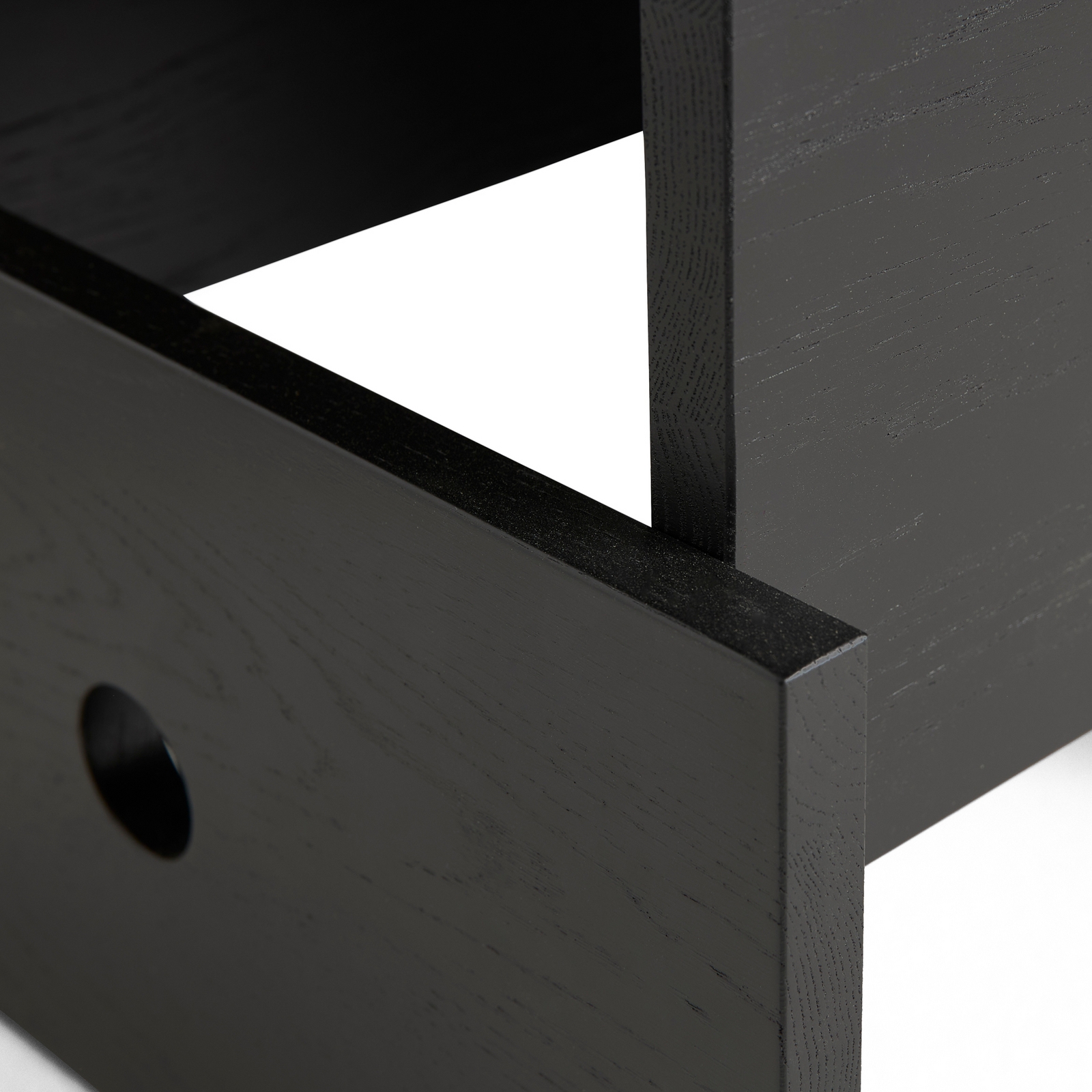 Wood Box sidobord, svart, ek, höjd 35 cm - HAY Wood Box sidobord, svart, ek, höjd 35 cm - HAY