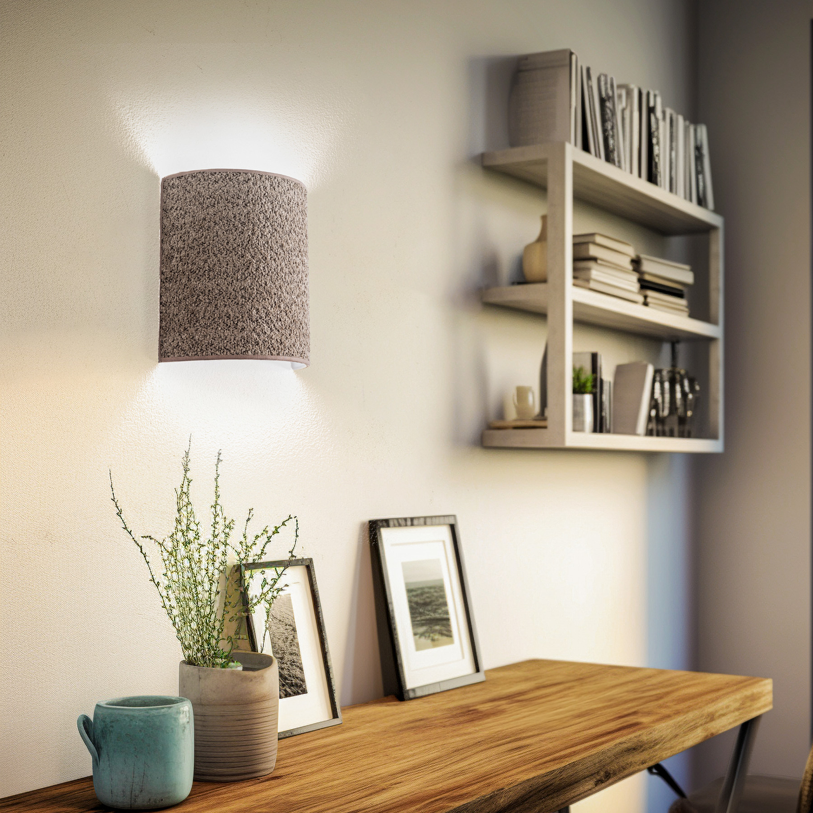 Wandlamp Boucle van stof, cappuccino