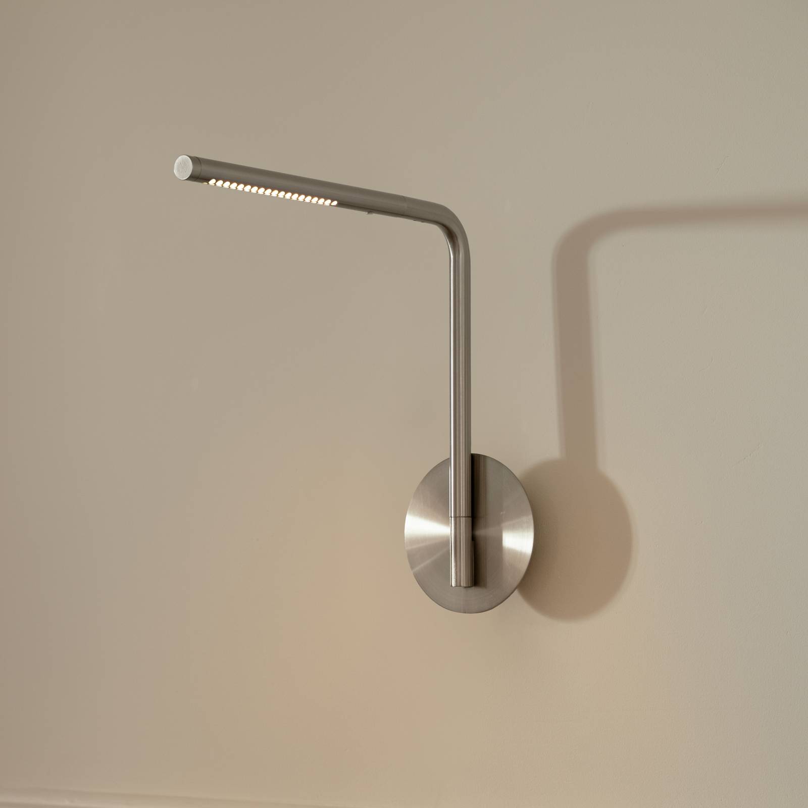 Applique murale LED UMAGE Omni Pivot, couleur acier, à intensité variable