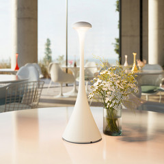 Lámpara mesa LED batería Nudrop IP54, blanco nieve