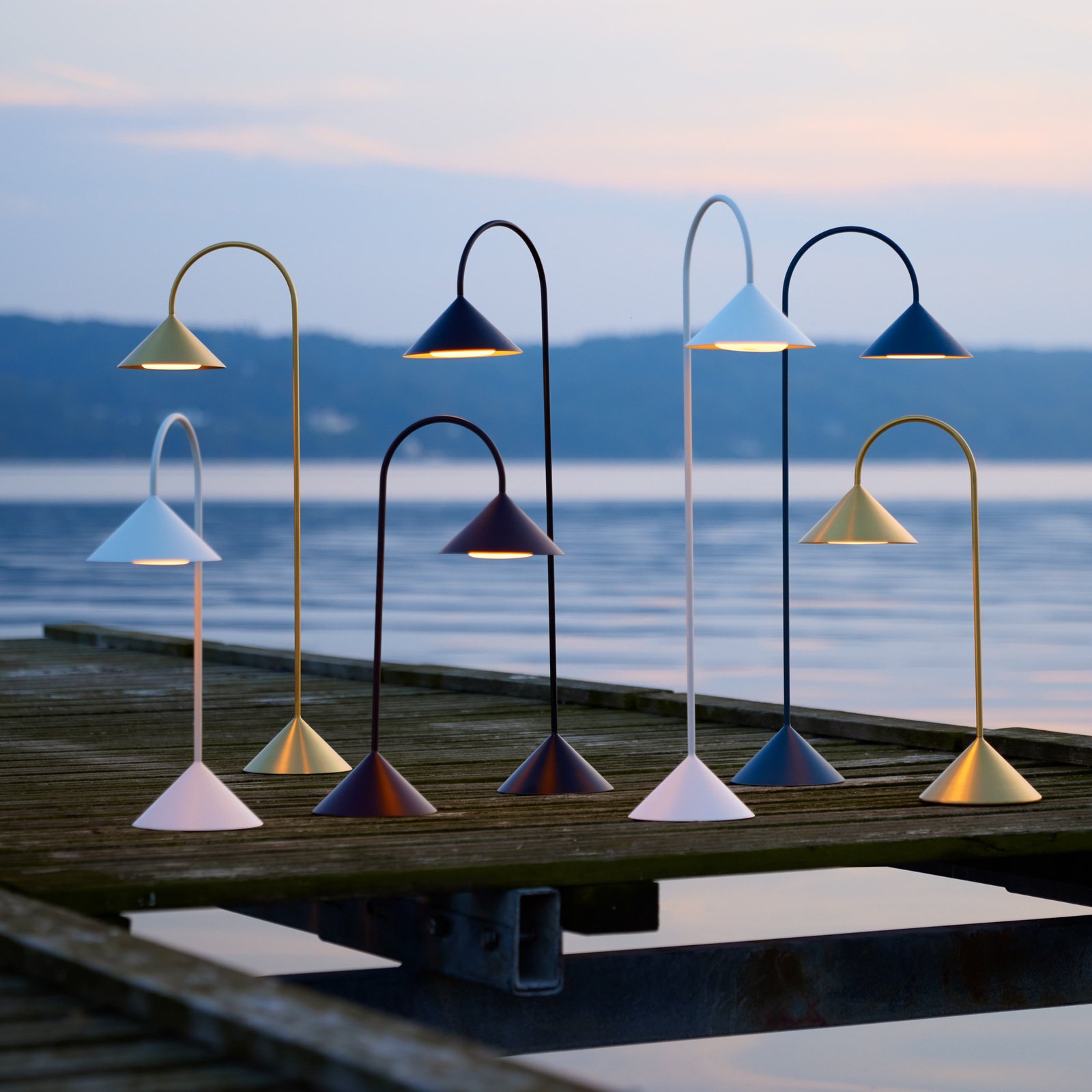 Grasp Portable Floor Lamp H72 Matt White - Frandsen