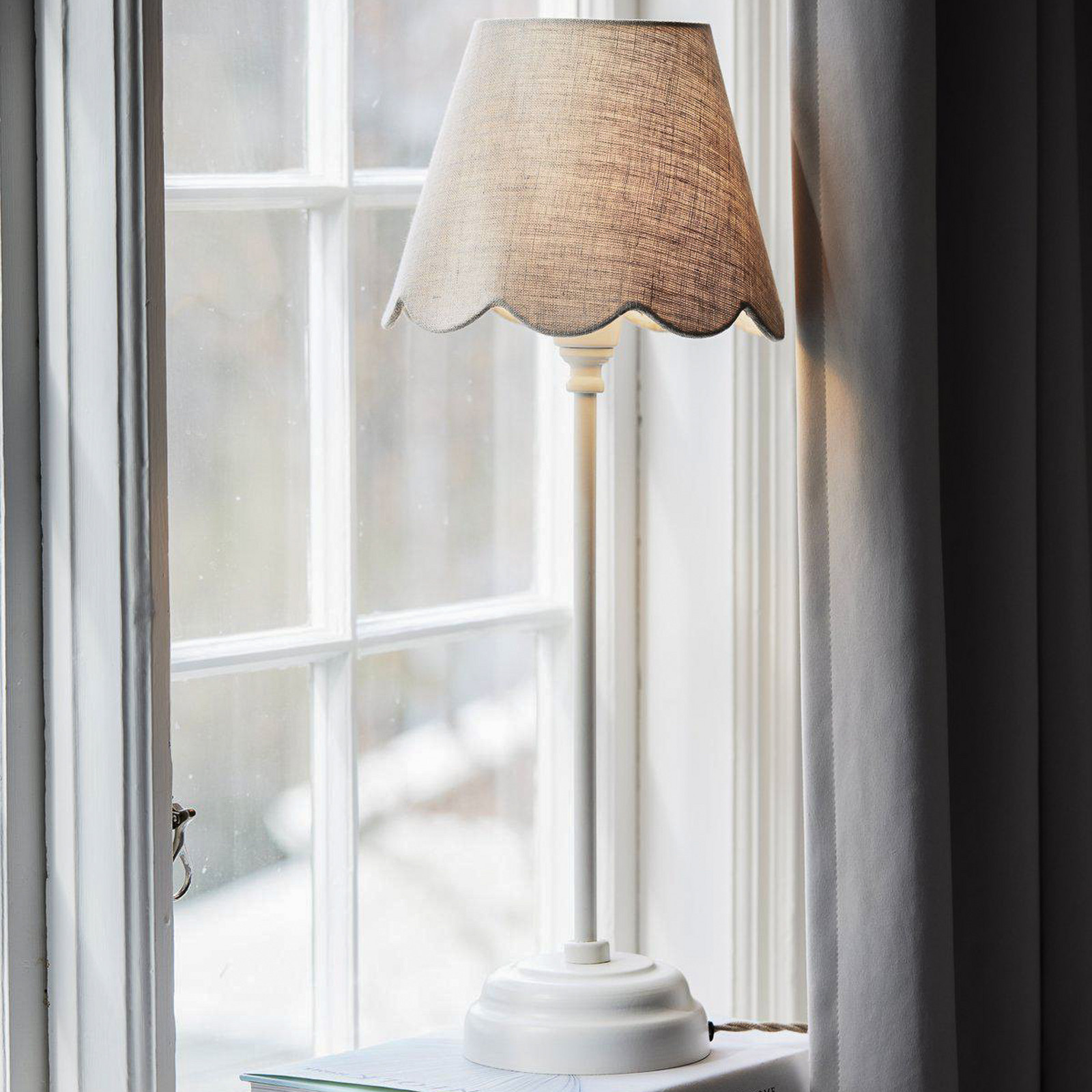 PR Home lampă de masă Lottie Jasmine lenjerie bej/alb-deschis Ø21cm - Camera de zi / sufragerie - bej natural alb antic - Țesătură / Textil