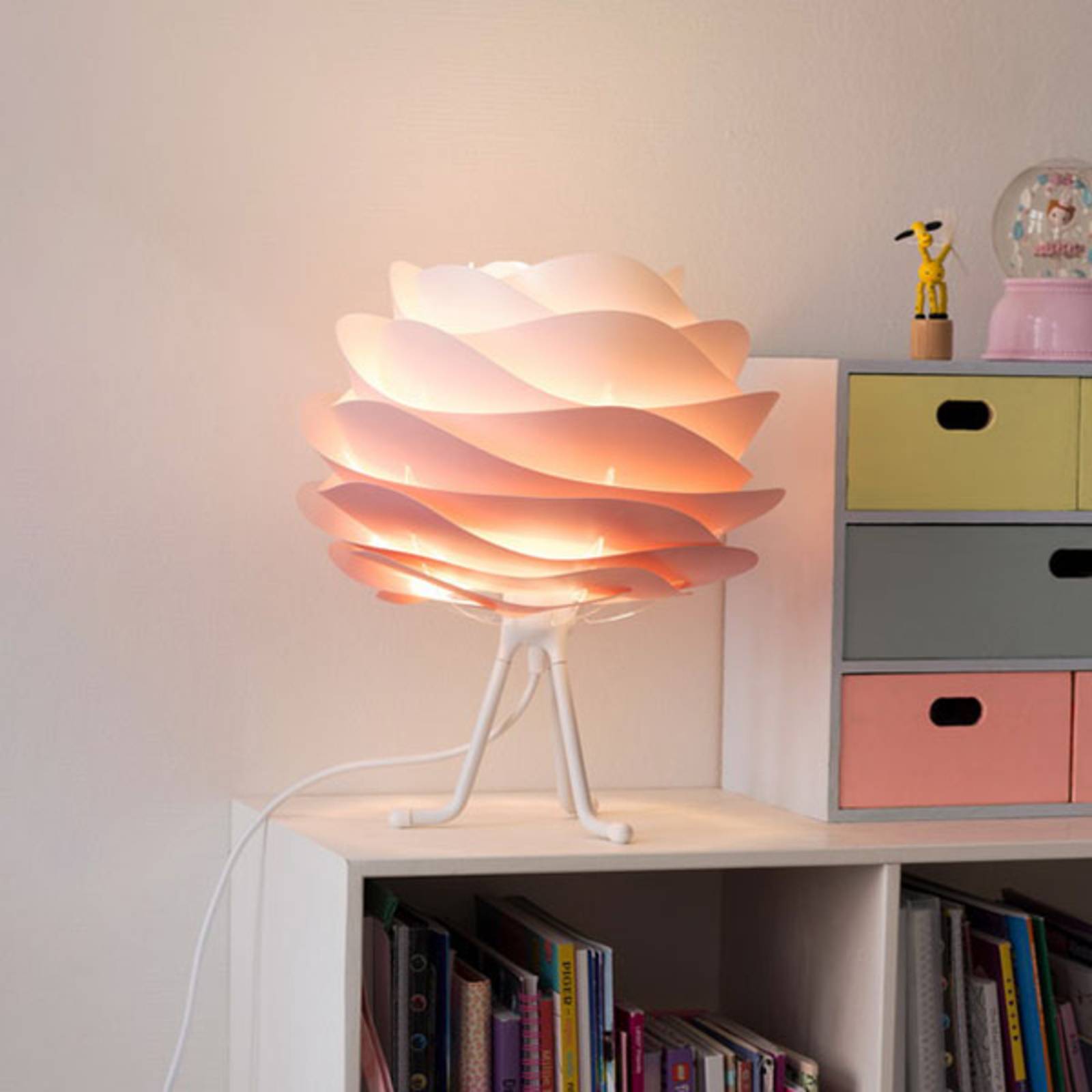 Levně UMAGE Carmina Mini stolní lampa růžová/stojan bílý