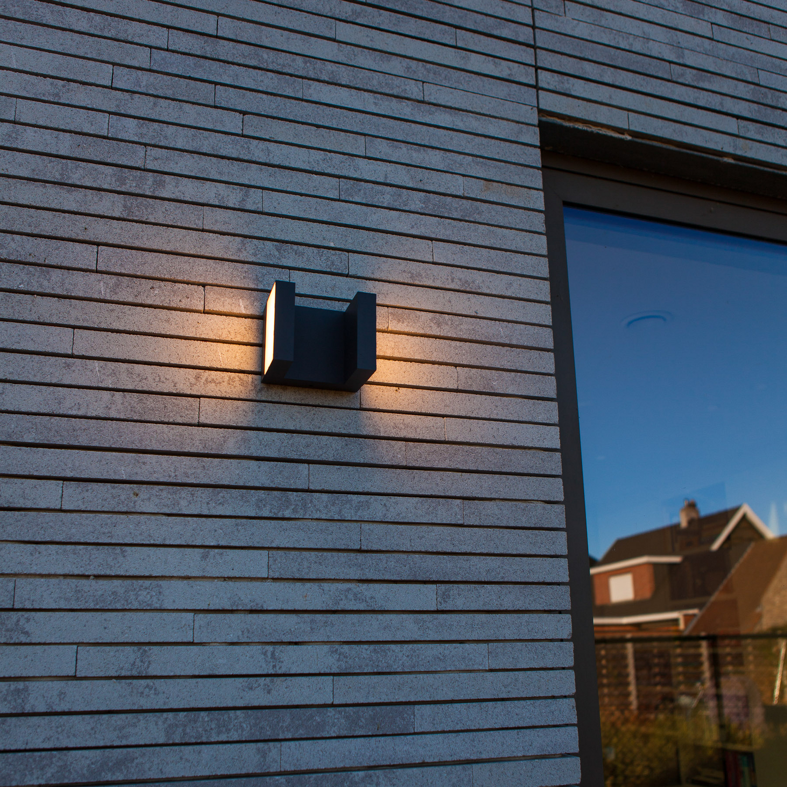 LED-Außenwandleuchte TWISTO, dunkelgrau, Breite 15 cm, IP65