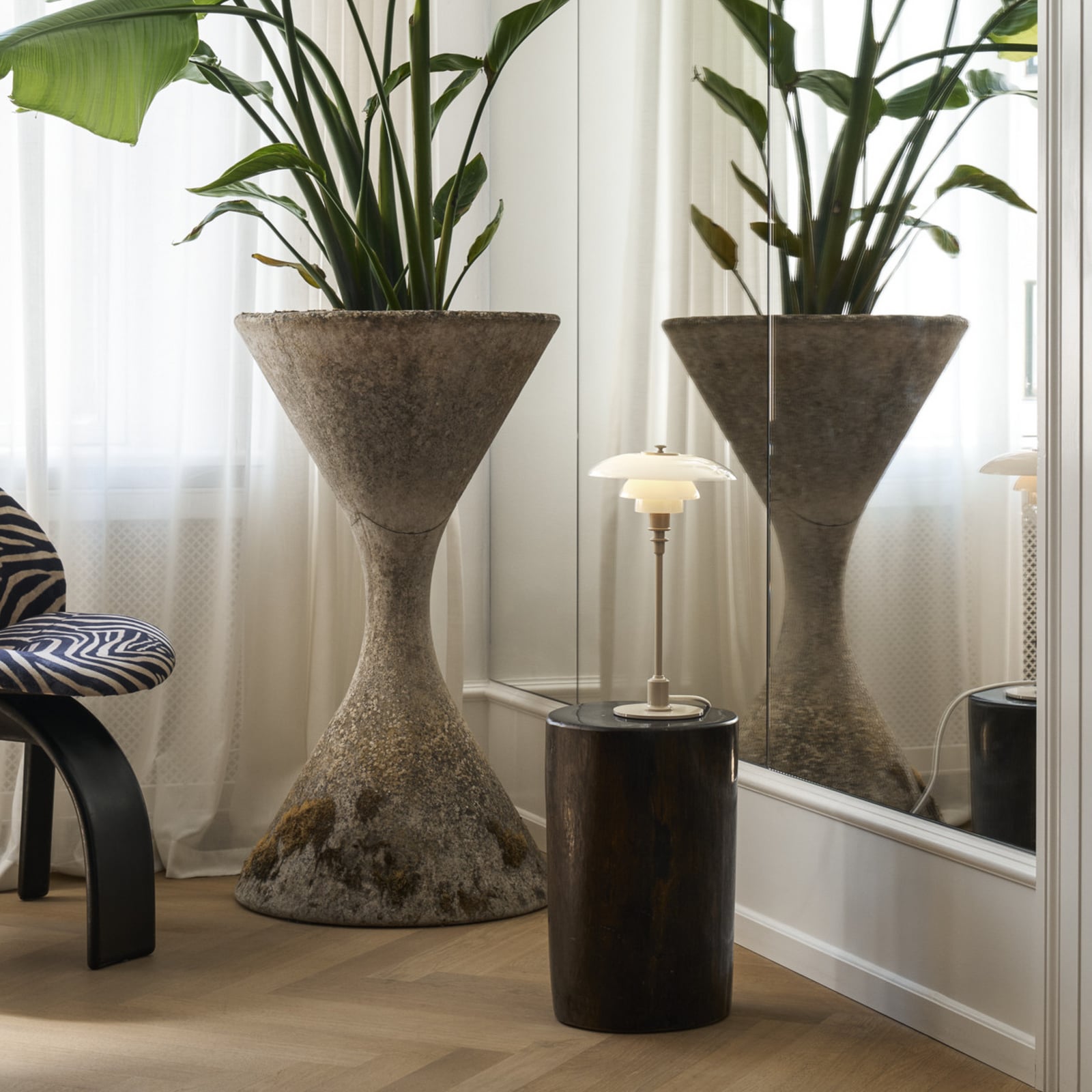 PH 2/1 pöytälamppu, kiiltävä beige, Ø 20 cm – Louis Poulsen PH 2/1 pöytälamppu, kiiltävä beige, Ø 20 cm – Louis Poulsen