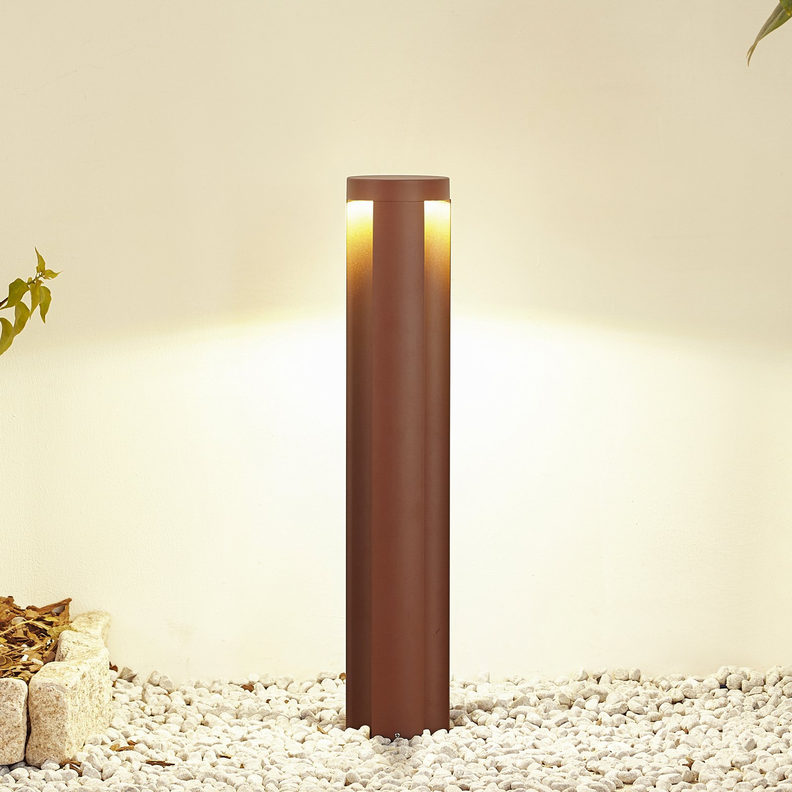 Lucande Lampione a LED Raiku, color ruggine, alluminio, 65 cm