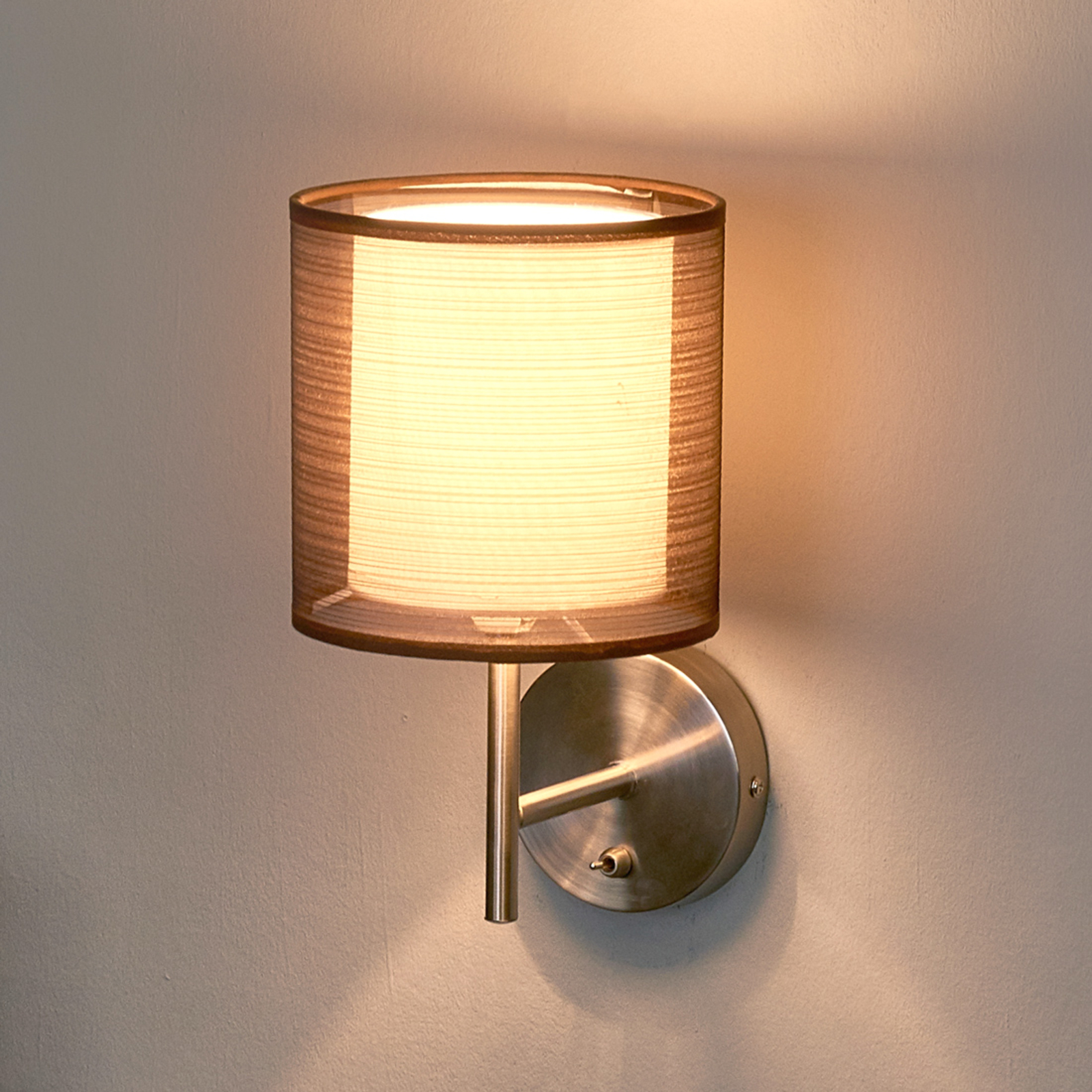 Lindby Nica wall light in brown, for Living / Dining Room, fabric, metal, E14, 40 W, energy efficiency: A++, W: 15 cm, H: 26 cm