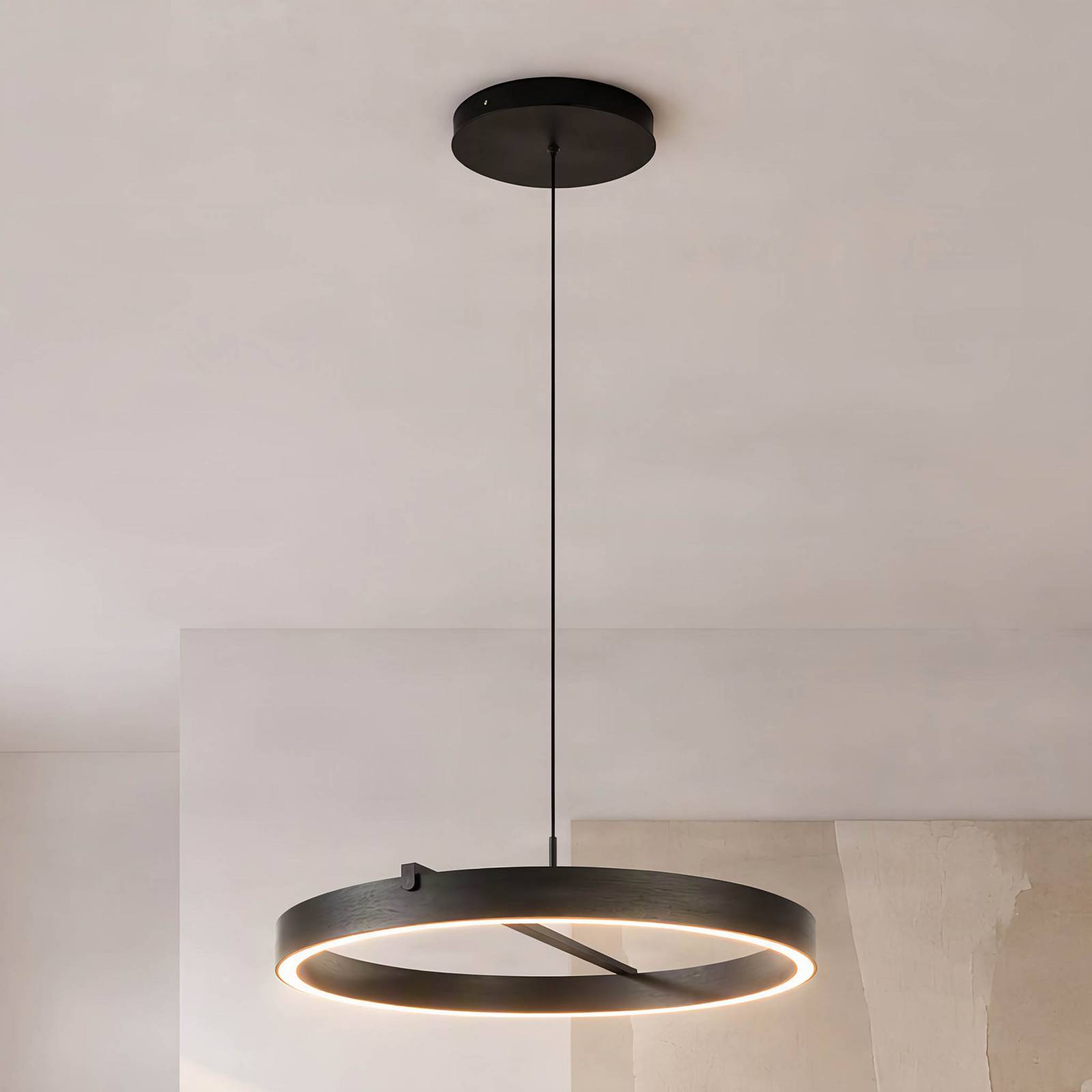 Lucande LED-hengelampe Rovan, Ø 60 cm, svart, CCT, dimbar