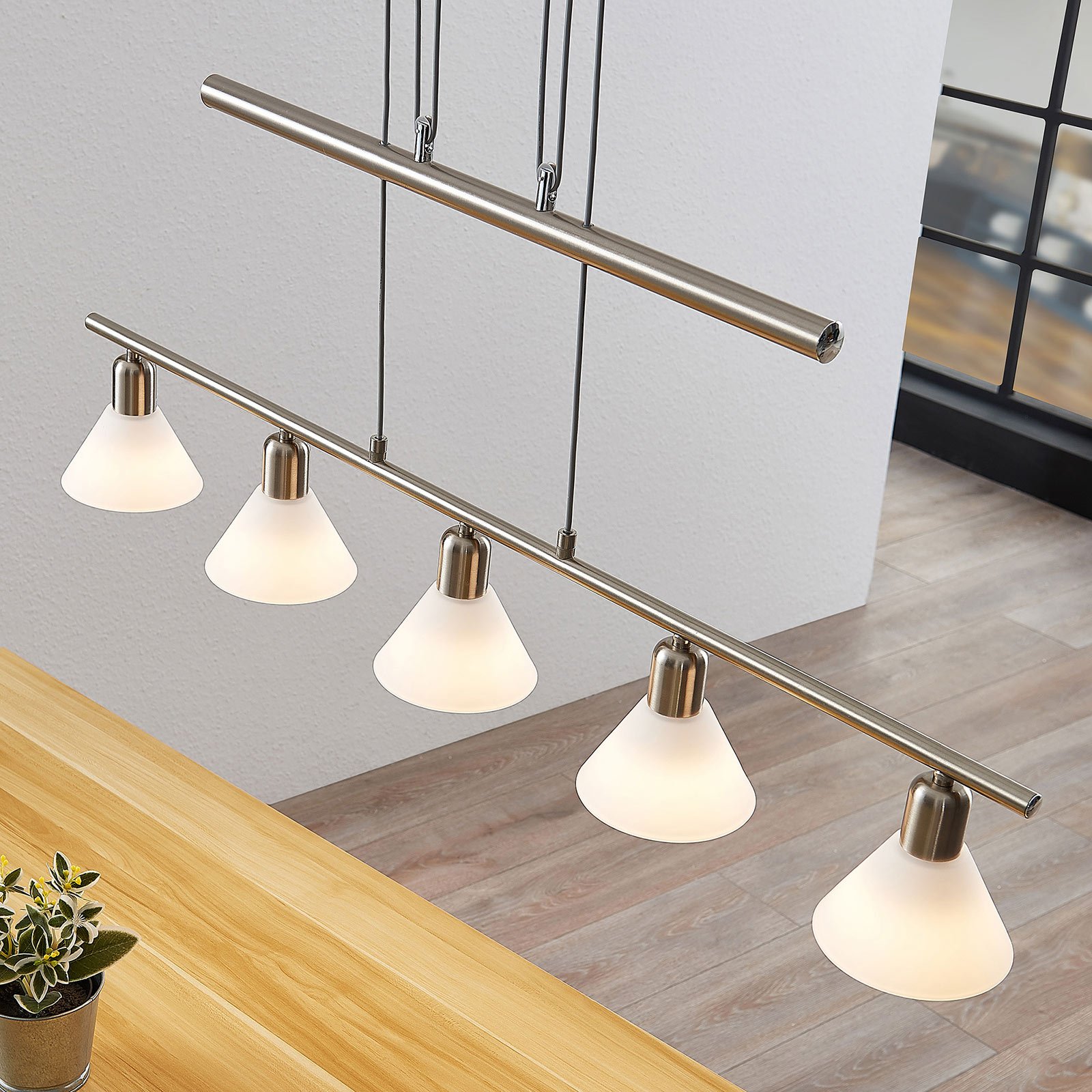 Lindby Delira pendant lamp 5-bulb nickel, for Living / Dining Room, glass, iron, E14, 40 W, energy efficiency: A++, L: 96 cm, W: 12.5 cm, H: 14.5 cm