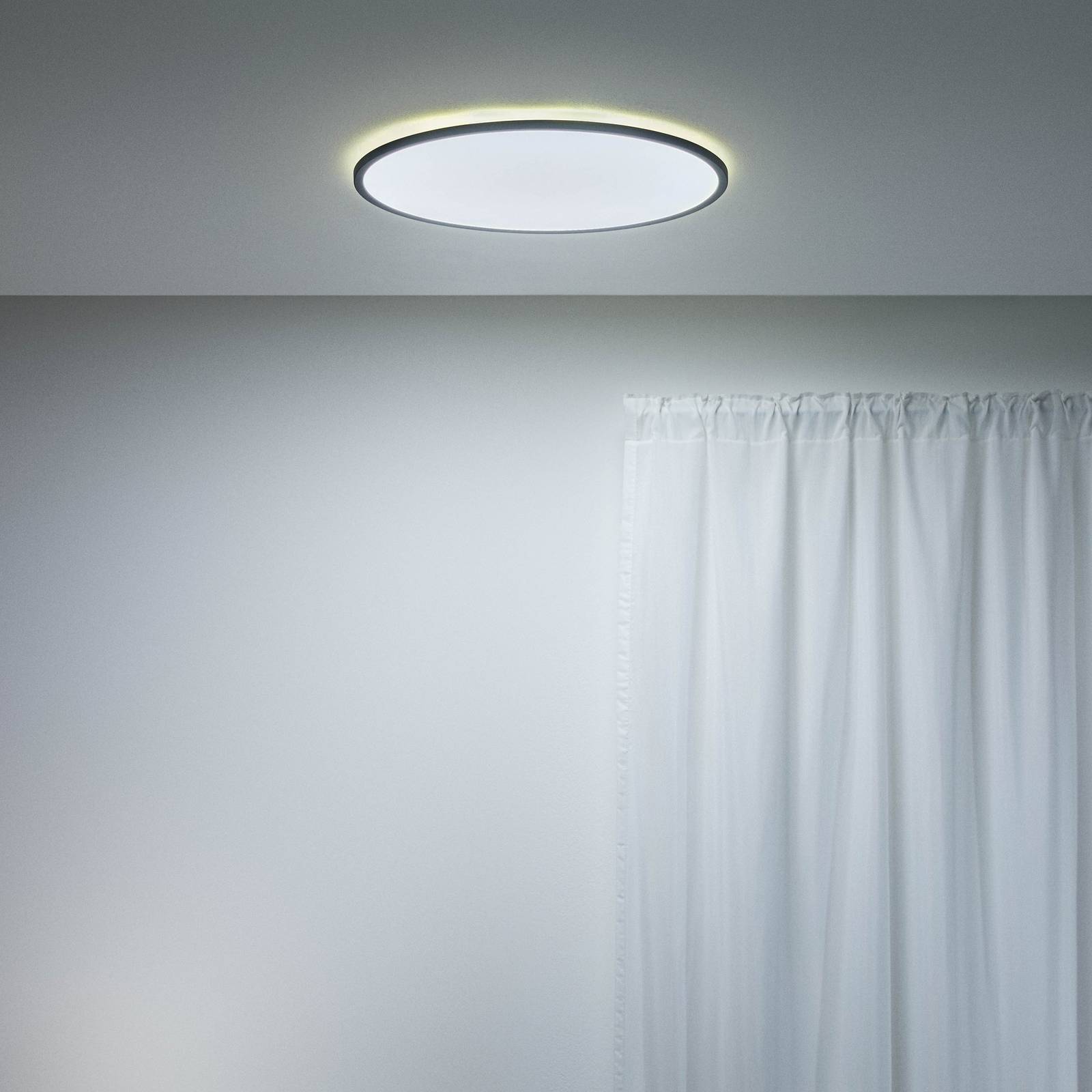 WiZ SuperSlim LED stropné svetlo CCT Ø55cm čierne